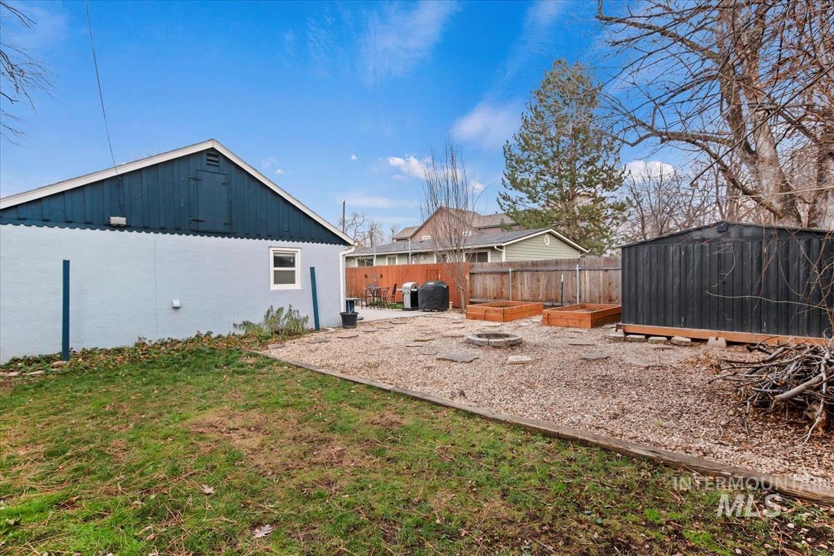 2837 W Ona St, Boise, Idaho 83705, 2 Bedrooms, 1 Bathroom, Residential For Sale, Price $359,900,MLS 98971884