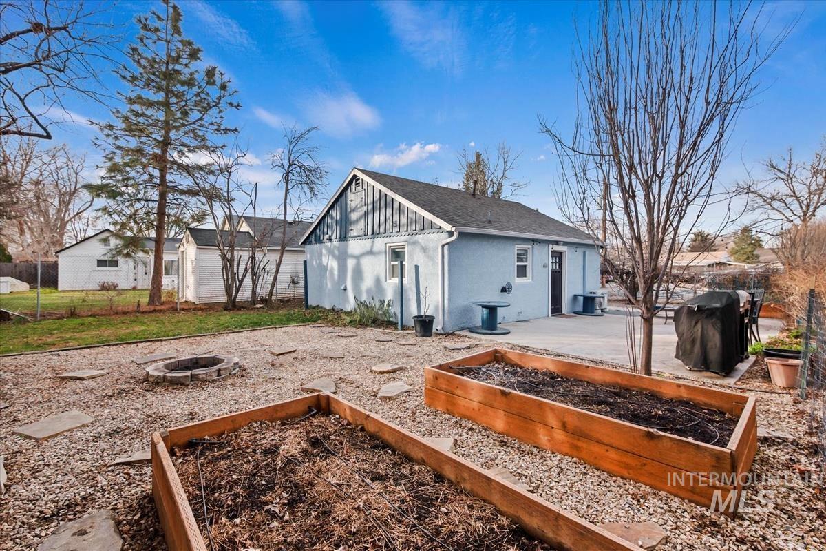 2837 W Ona St, Boise, Idaho 83705, 2 Bedrooms, 1 Bathroom, Residential For Sale, Price $359,900,MLS 98971884