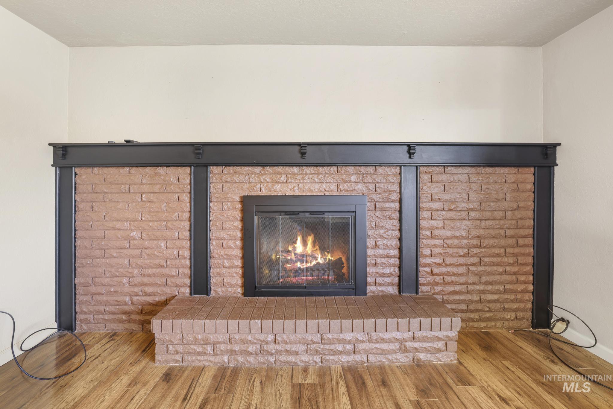 298 S 300 East, Jerome, Idaho 83300-1, 3 Bedrooms, 2.5 Bathrooms, Residential For Sale, Price $429,000,MLS 98971885