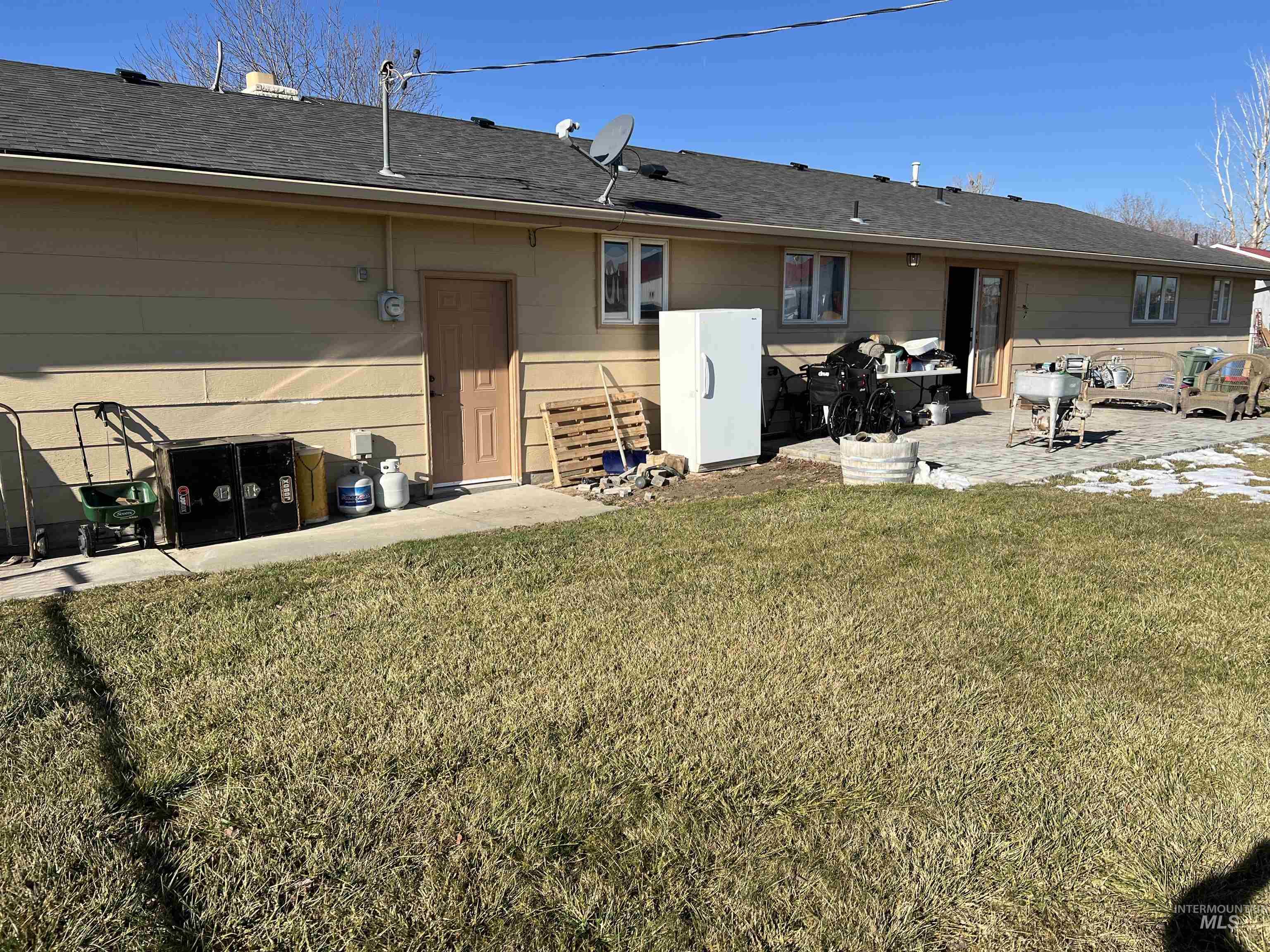 298 S 300 East, Jerome, Idaho 83300-1, 3 Bedrooms, 2.5 Bathrooms, Residential For Sale, Price $429,000,MLS 98971885