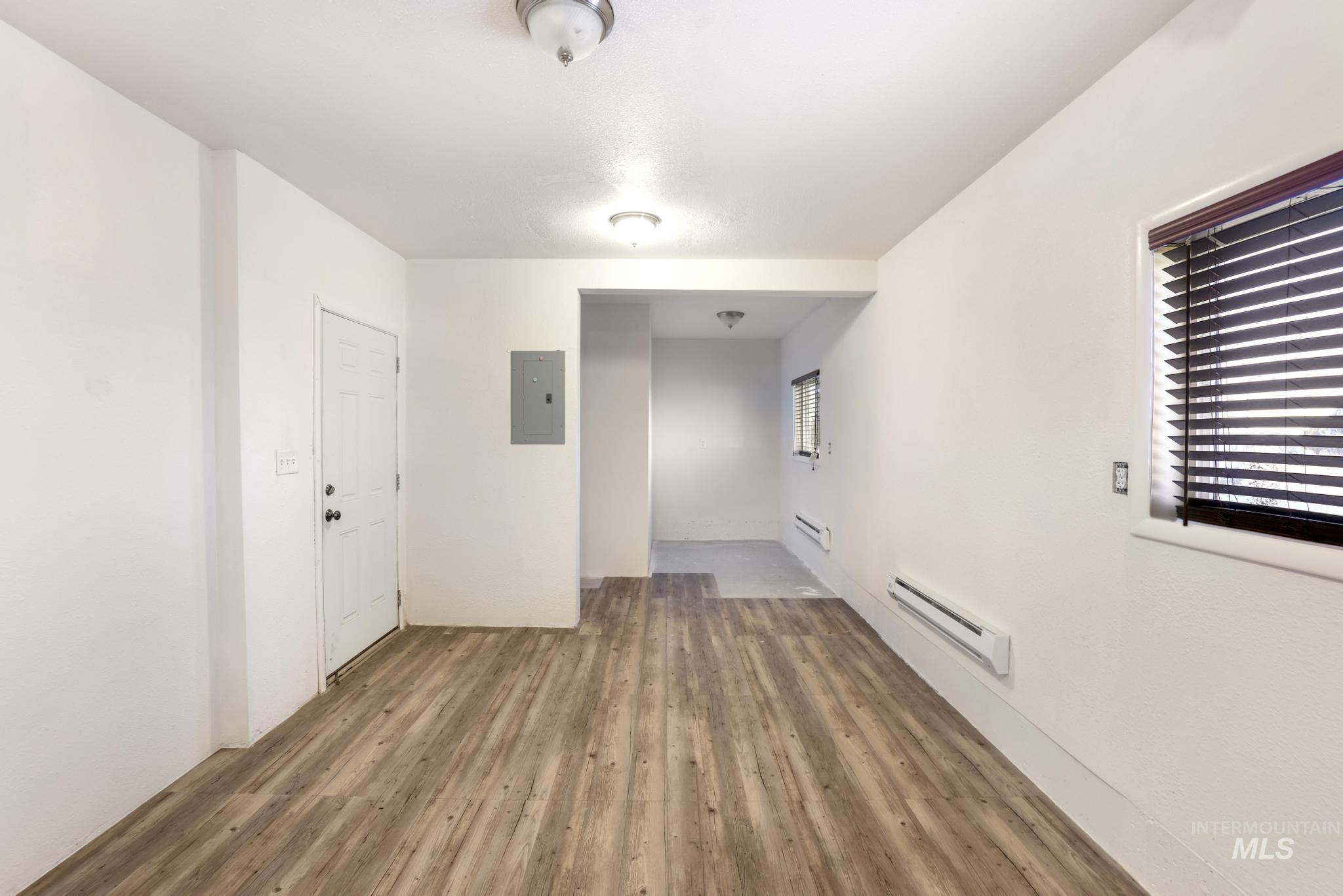 298 S 300 East, Jerome, Idaho 83300-1, 3 Bedrooms, 2.5 Bathrooms, Residential For Sale, Price $429,000,MLS 98971885