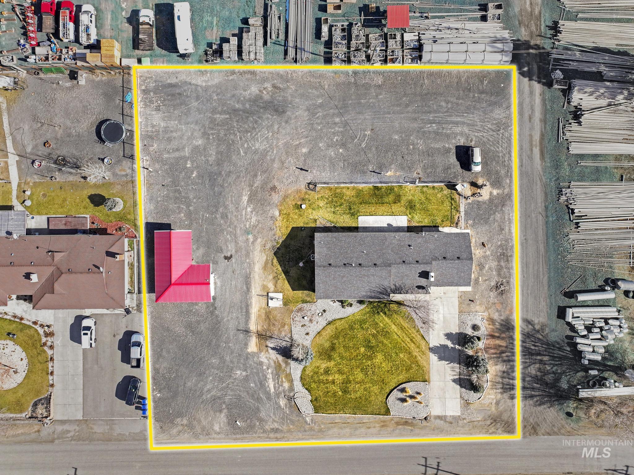 298 S 300 East, Jerome, Idaho 83300-1, 3 Bedrooms, 2.5 Bathrooms, Residential For Sale, Price $429,000,MLS 98971885