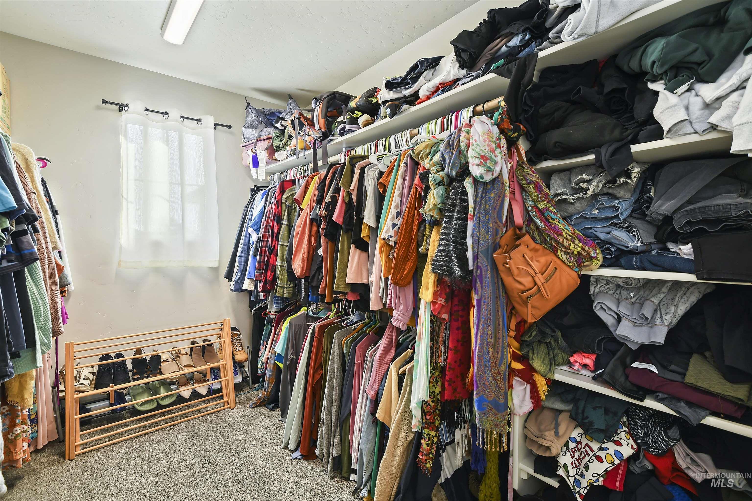 13472 Deodar St, Caldwell, Idaho 83607, 4 Bedrooms, 2 Bathrooms, Residential For Sale, Price $469,900,MLS 98971888