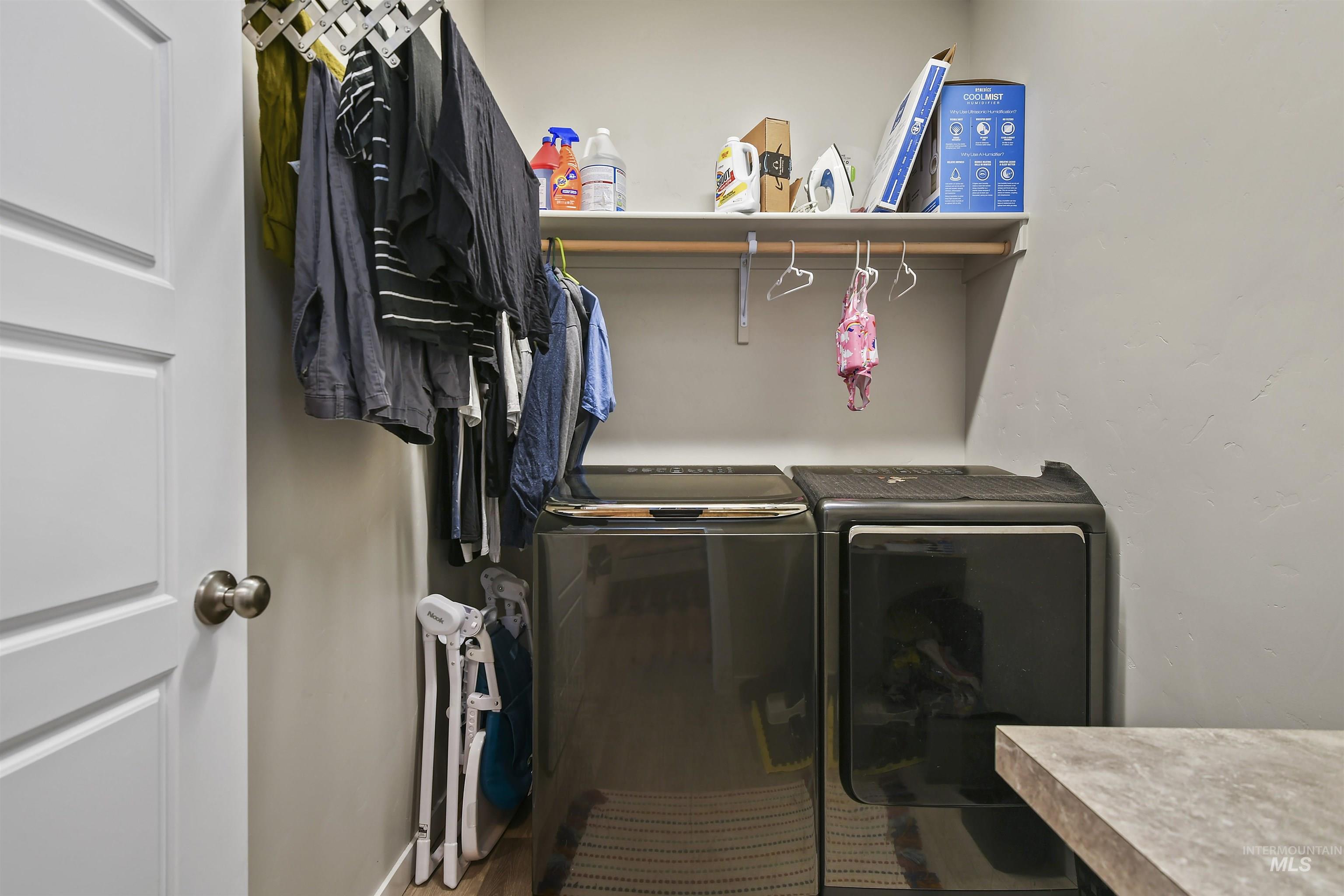 13472 Deodar St, Caldwell, Idaho 83607, 4 Bedrooms, 2 Bathrooms, Residential For Sale, Price $469,900,MLS 98971888