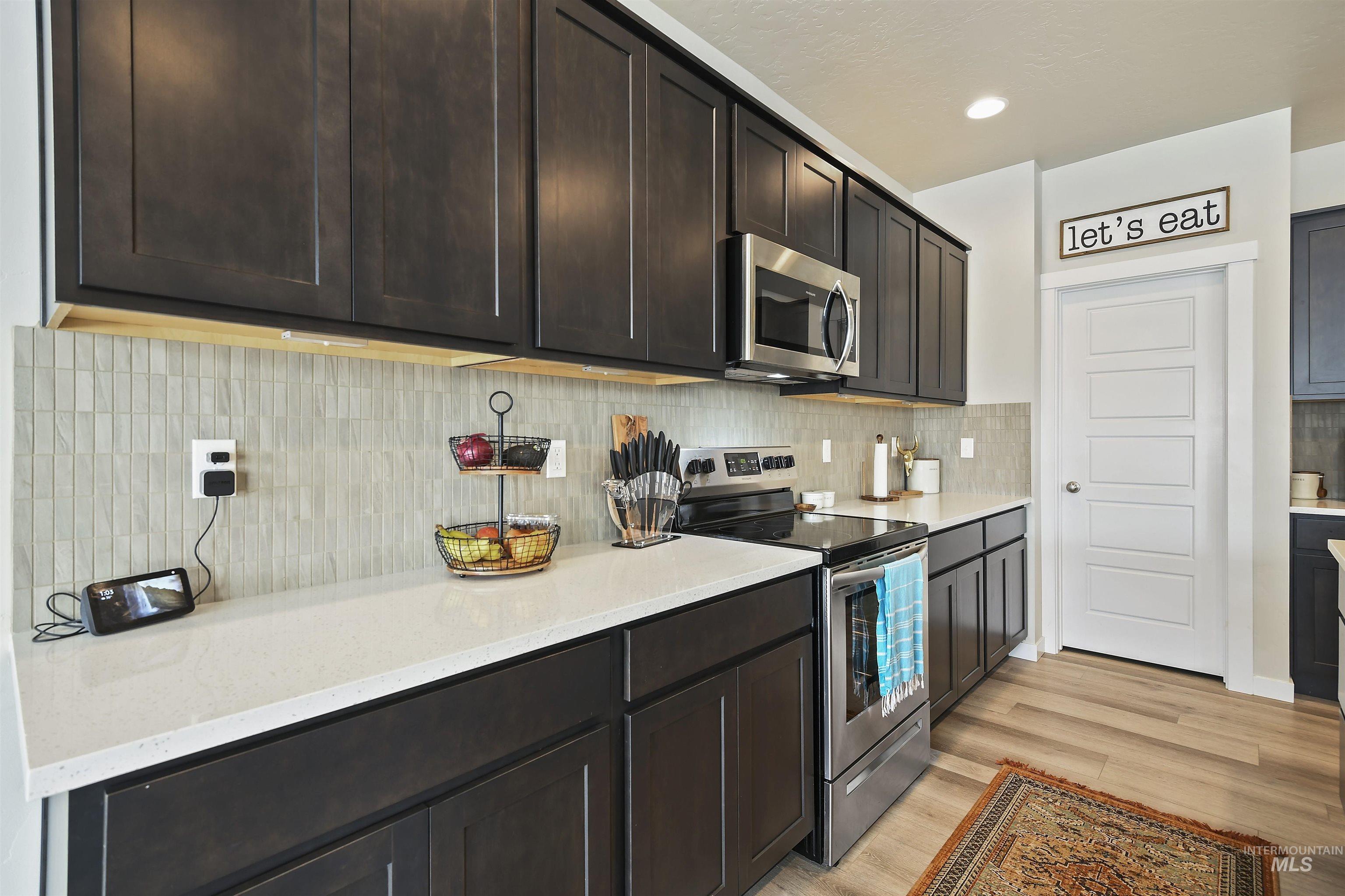 13472 Deodar St, Caldwell, Idaho 83607, 4 Bedrooms, 2 Bathrooms, Residential For Sale, Price $469,900,MLS 98971888