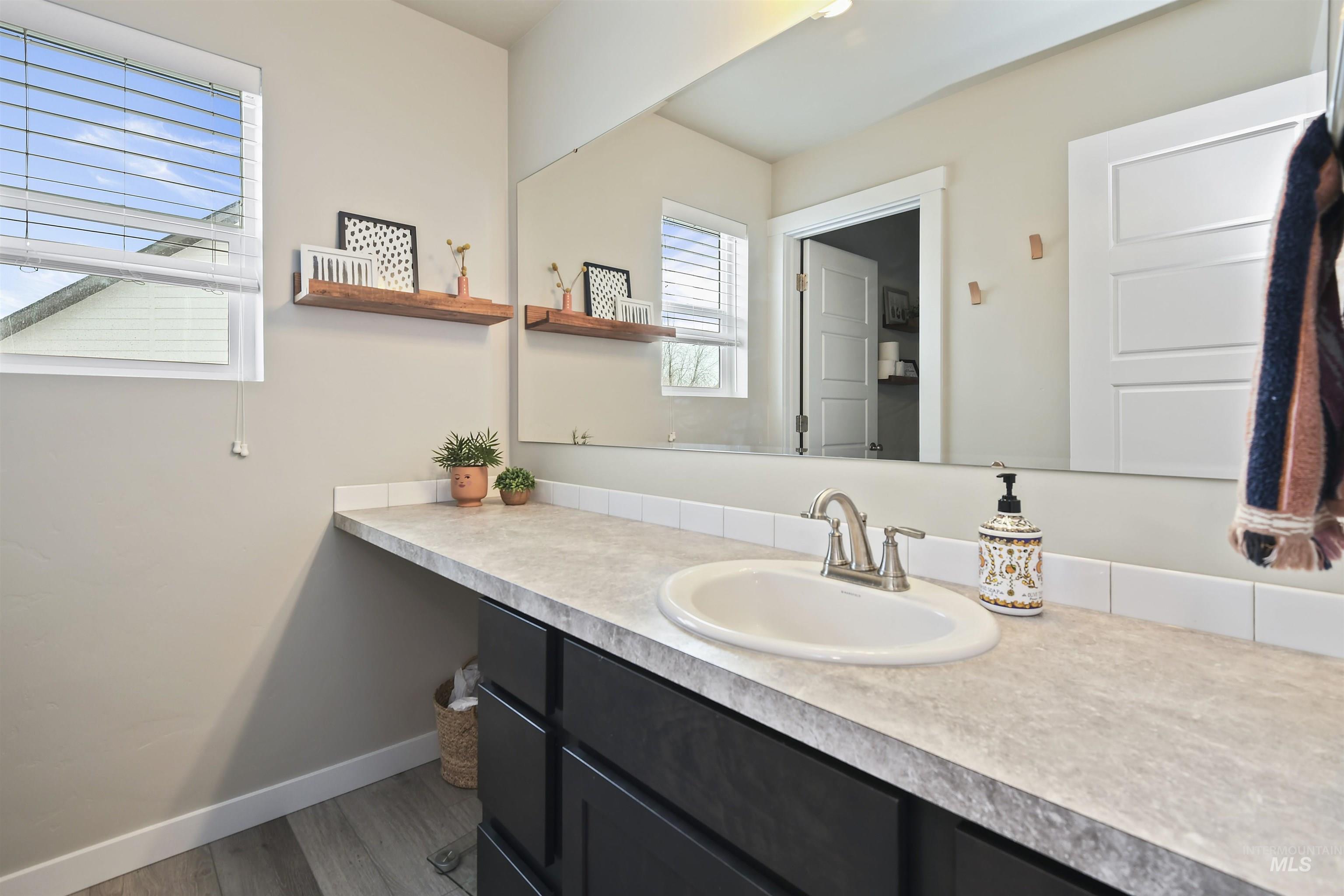 13472 Deodar St, Caldwell, Idaho 83607, 4 Bedrooms, 2 Bathrooms, Residential Income For Sale, Price $469,900,MLS 98971889