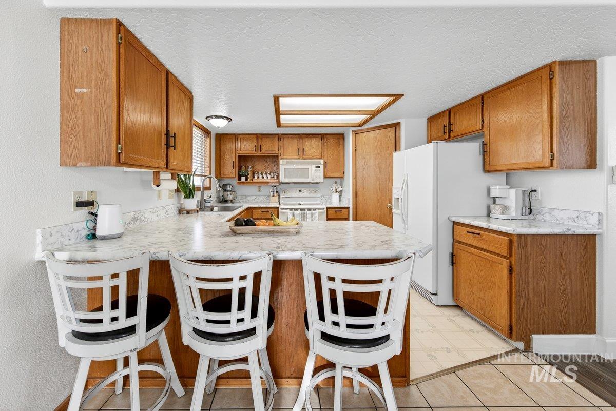 335 San Mateo, Kuna, Idaho 83634, 3 Bedrooms, 2 Bathrooms, Residential For Sale, Price $389,900,MLS 98971890