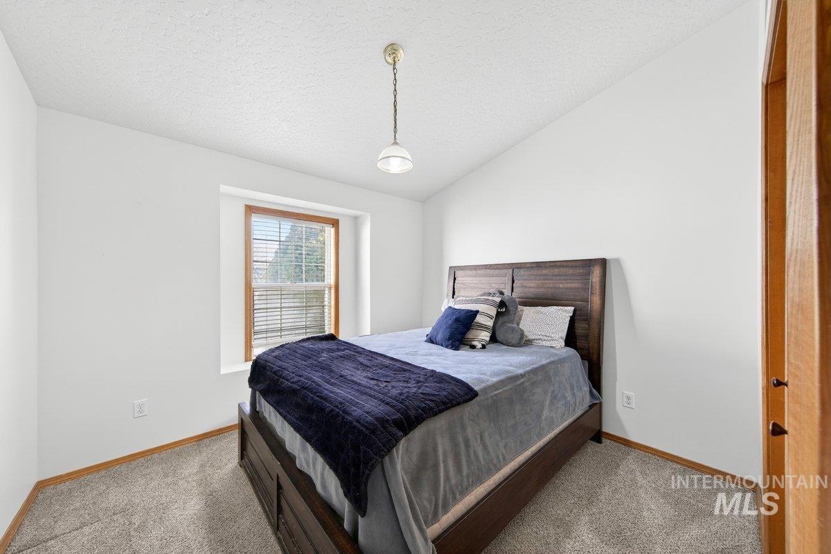 335 San Mateo, Kuna, Idaho 83634, 3 Bedrooms, 2 Bathrooms, Residential For Sale, Price $389,900,MLS 98971890