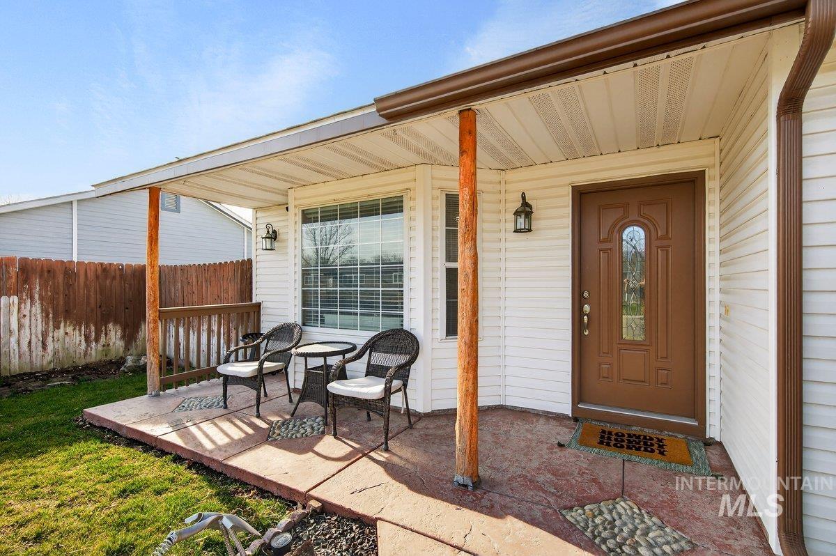 335 San Mateo, Kuna, Idaho 83634, 3 Bedrooms, 2 Bathrooms, Residential For Sale, Price $389,900,MLS 98971890