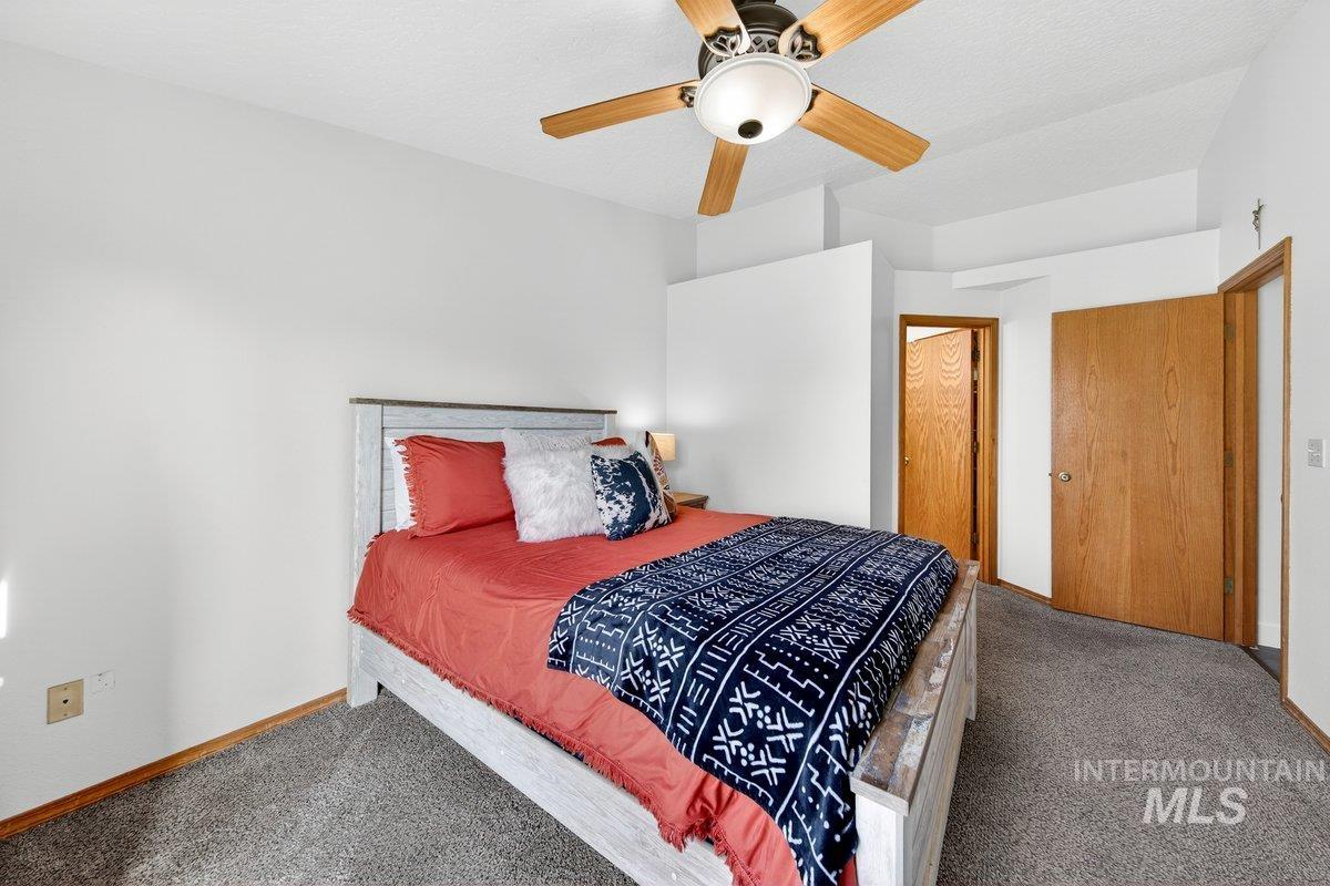 335 San Mateo, Kuna, Idaho 83634, 3 Bedrooms, 2 Bathrooms, Residential For Sale, Price $389,900,MLS 98971890