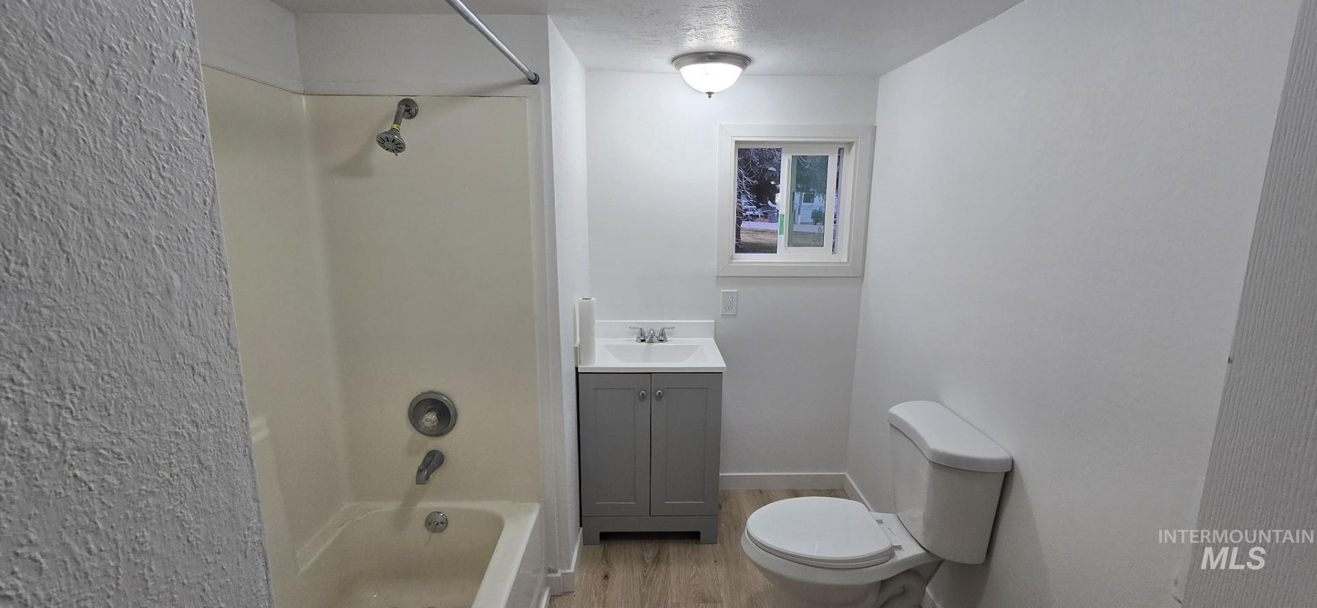 715 Center St. East, Kimberly, Idaho 83341, 2 Bedrooms, 1 Bathroom, Residential For Sale, Price $49,500,MLS 98971892