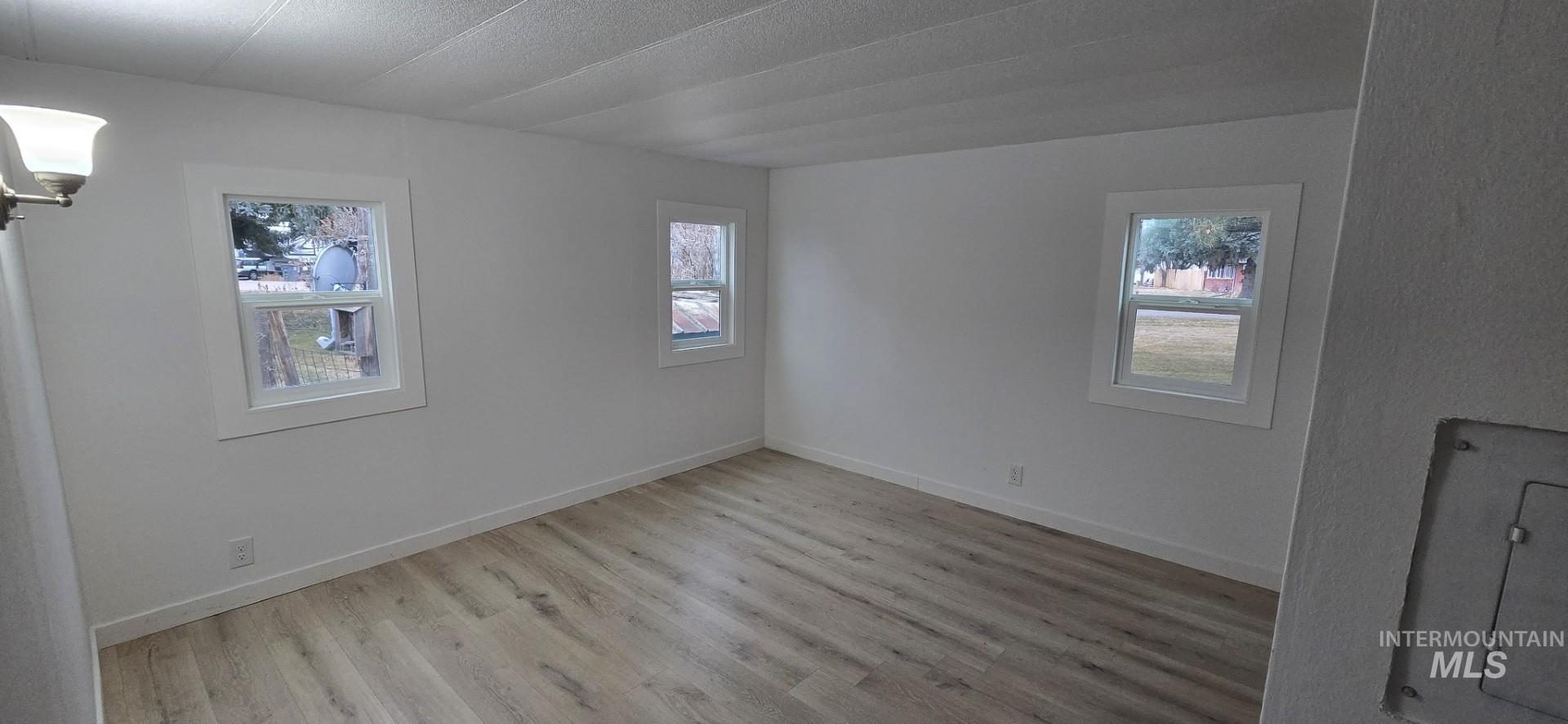 715 Center St. East, Kimberly, Idaho 83341, 2 Bedrooms, 1 Bathroom, Residential For Sale, Price $49,500,MLS 98971892