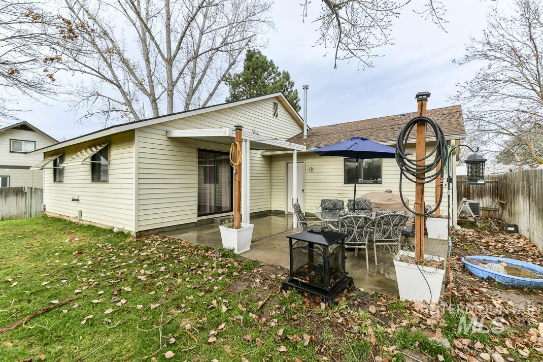 10253 W Granger Ave, Boise, Idaho 83704, 3 Bedrooms, 1 Bathroom, Residential For Sale, Price $385,000,MLS 98971895