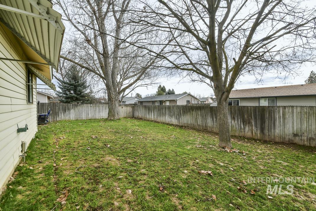 10253 W Granger Ave, Boise, Idaho 83704, 3 Bedrooms, 1 Bathroom, Residential For Sale, Price $385,000,MLS 98971895