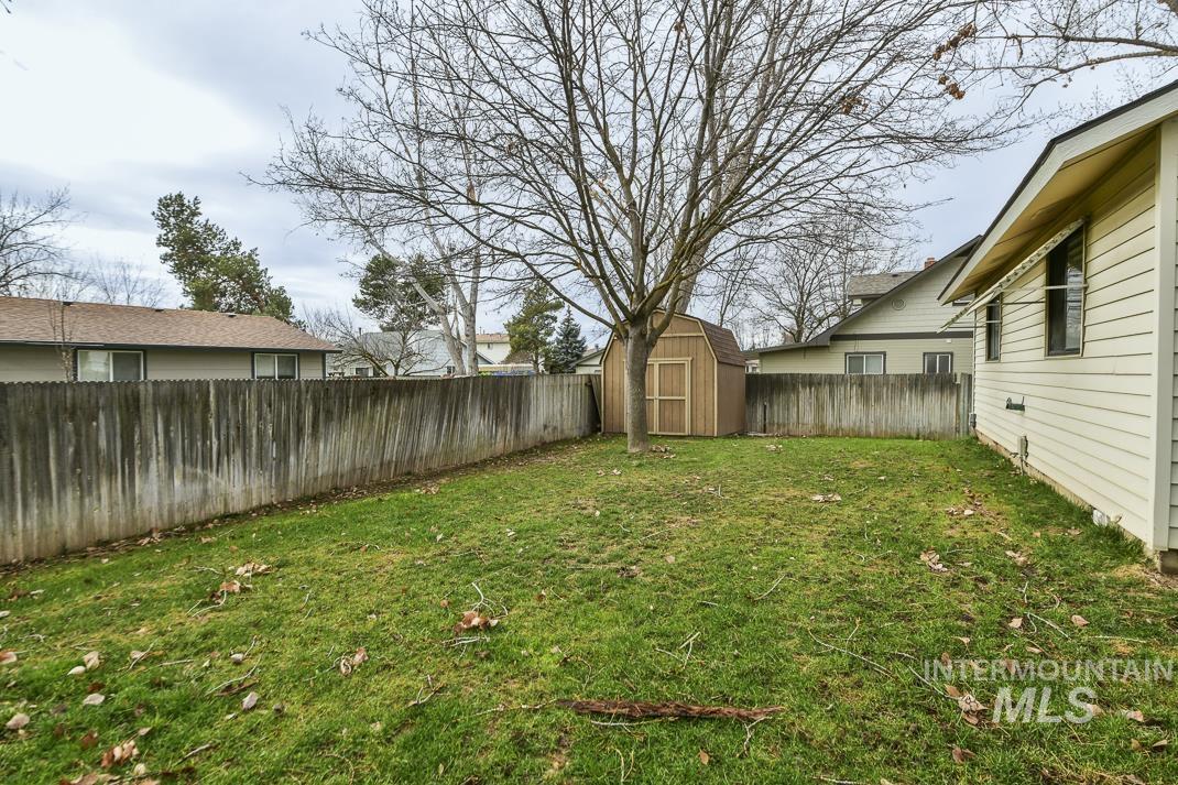 10253 W Granger Ave, Boise, Idaho 83704, 3 Bedrooms, 1 Bathroom, Residential For Sale, Price $385,000,MLS 98971895