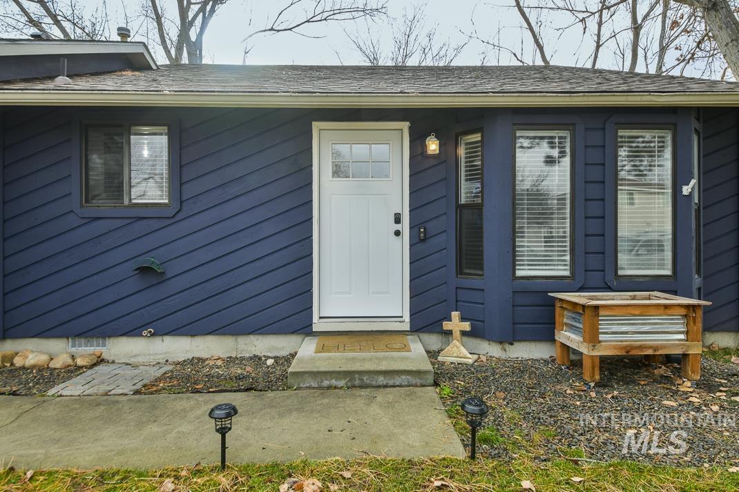 10253 W Granger Ave, Boise, Idaho 83704, 3 Bedrooms, 1 Bathroom, Residential For Sale, Price $385,000,MLS 98971895