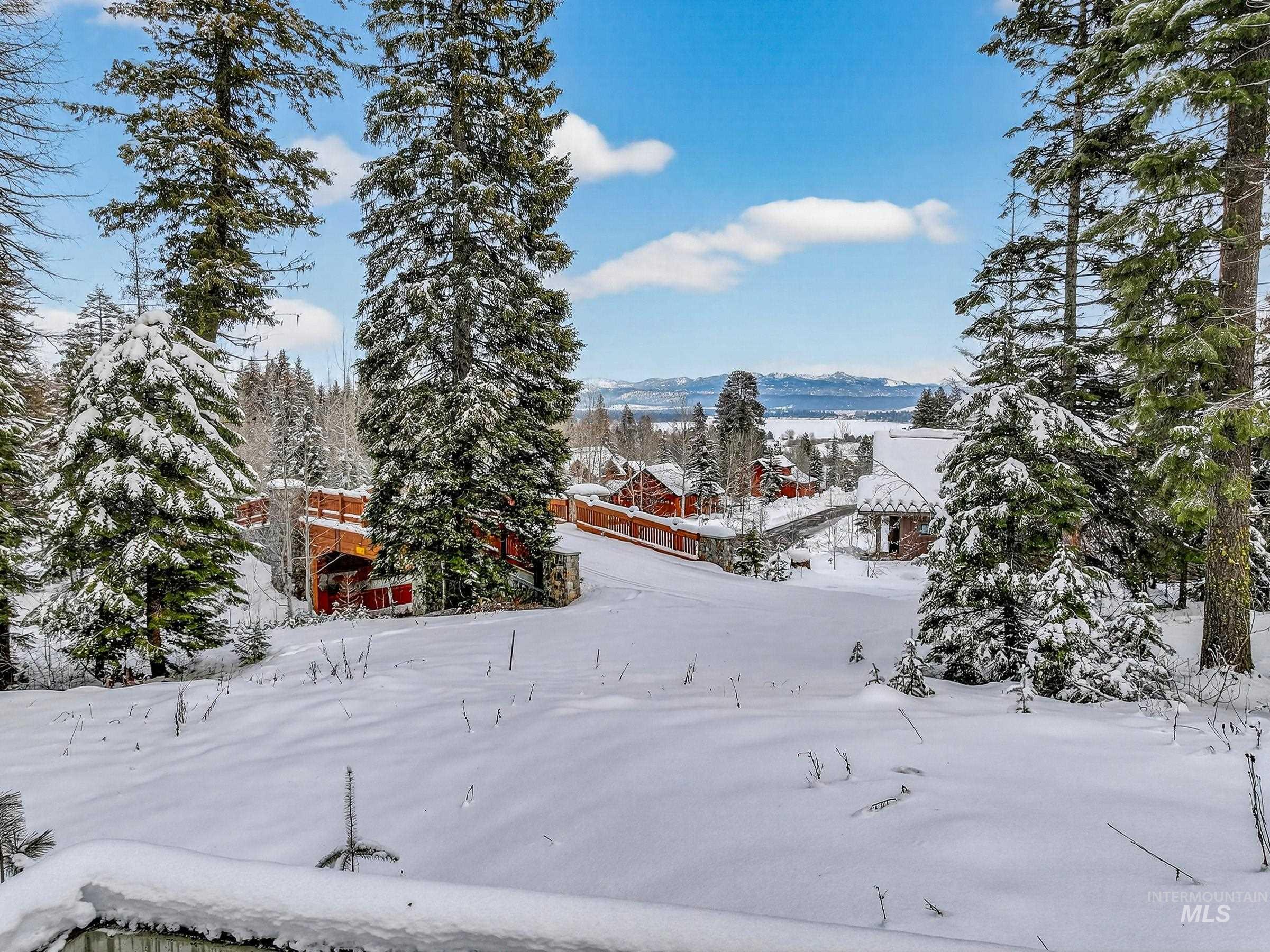 53 Pinnacle Court, Donnelly, Idaho 83615, Land For Sale, Price $625,000,MLS 98971896