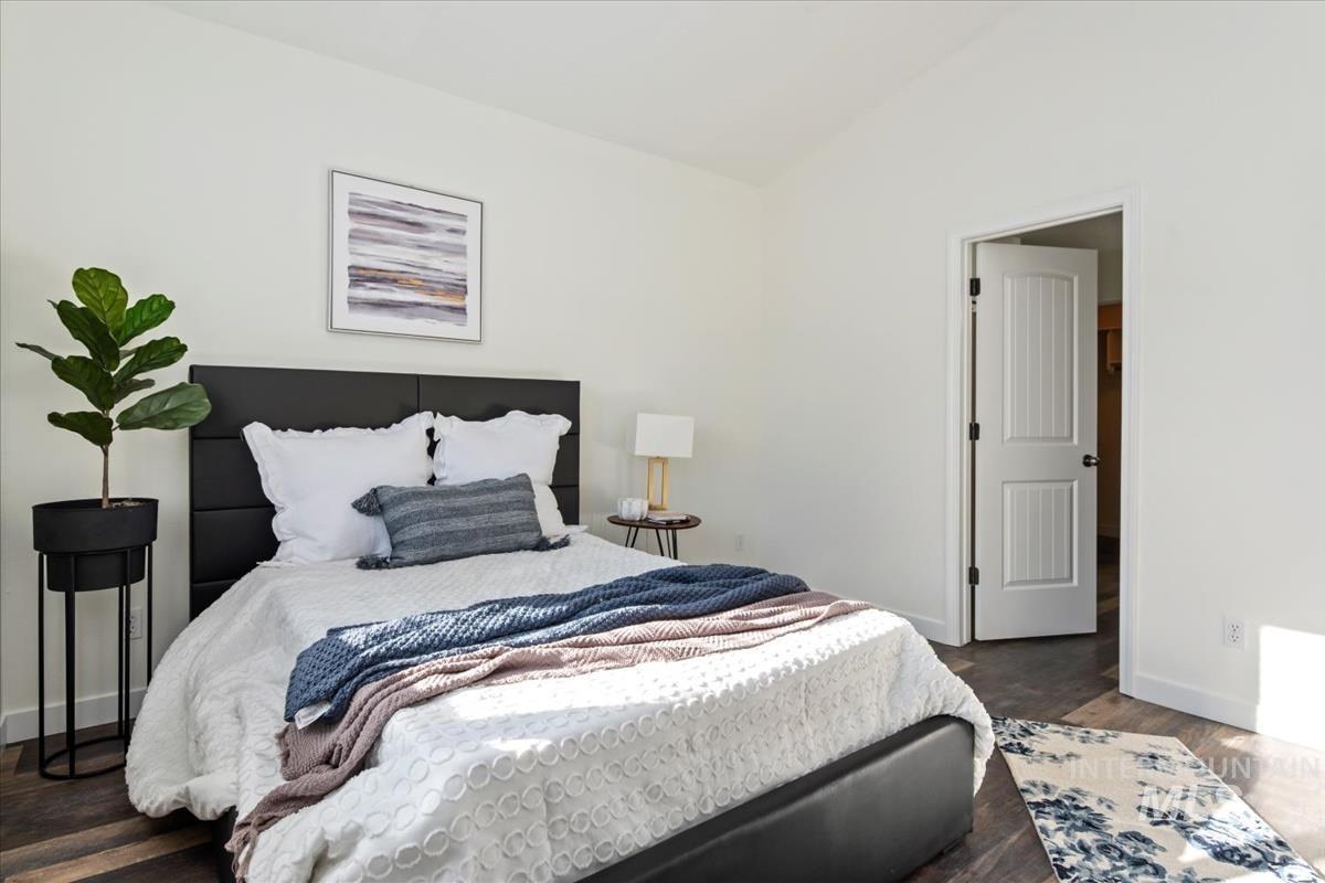 11523 W Silvercity Ct, Boise, Idaho 83713, 3 Bedrooms, 2 Bathrooms, Residential For Sale, Price $399,900,MLS 98971897