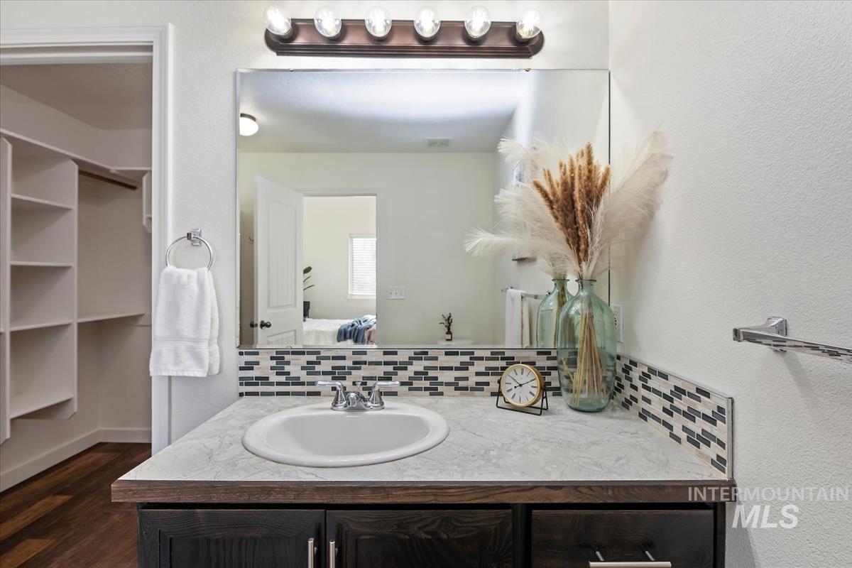 11523 W Silvercity Ct, Boise, Idaho 83713, 3 Bedrooms, 2 Bathrooms, Residential For Sale, Price $399,900,MLS 98971897