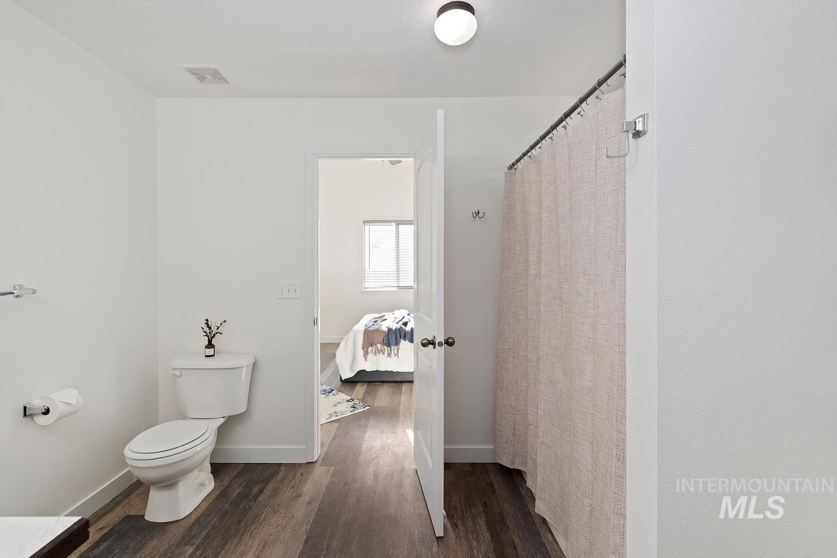 11523 W Silvercity Ct, Boise, Idaho 83713, 3 Bedrooms, 2 Bathrooms, Residential For Sale, Price $399,900,MLS 98971897