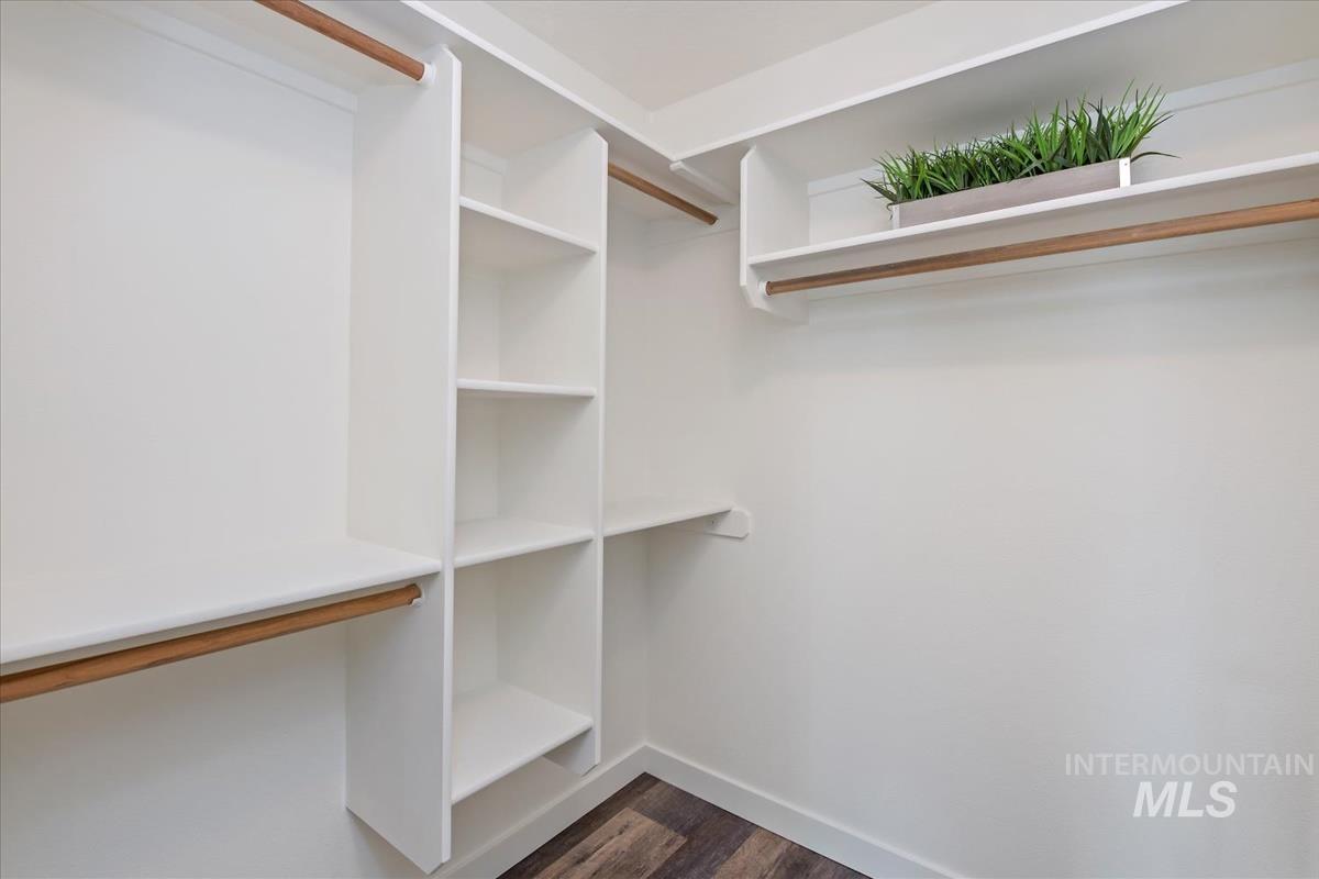 11523 W Silvercity Ct, Boise, Idaho 83713, 3 Bedrooms, 2 Bathrooms, Residential For Sale, Price $399,900,MLS 98971897