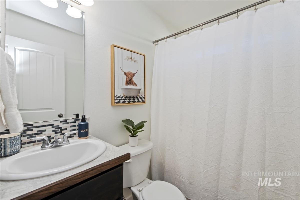 11523 W Silvercity Ct, Boise, Idaho 83713, 3 Bedrooms, 2 Bathrooms, Residential For Sale, Price $399,900,MLS 98971897