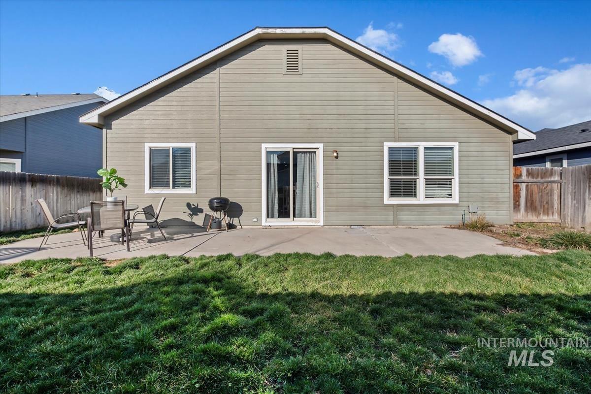 11523 W Silvercity Ct, Boise, Idaho 83713, 3 Bedrooms, 2 Bathrooms, Residential For Sale, Price $399,900,MLS 98971897