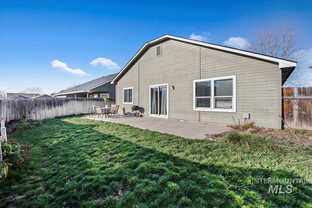 11523 W Silvercity Ct, Boise, Idaho 83713, 3 Bedrooms, 2 Bathrooms, Residential For Sale, Price $399,900,MLS 98971897