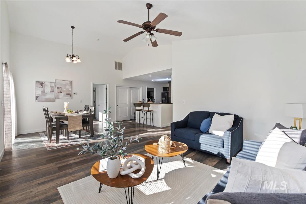 11523 W Silvercity Ct, Boise, Idaho 83713, 3 Bedrooms, 2 Bathrooms, Residential For Sale, Price $399,900,MLS 98971897