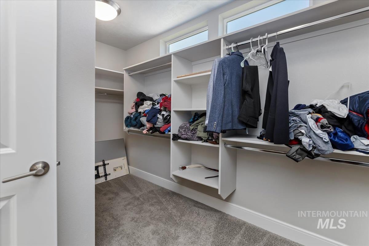 3332 W Ladle Rapids Ct., Meridian, Idaho 83646, 4 Bedrooms, 2.5 Bathrooms, Residential For Sale, Price $665,000,MLS 98971898