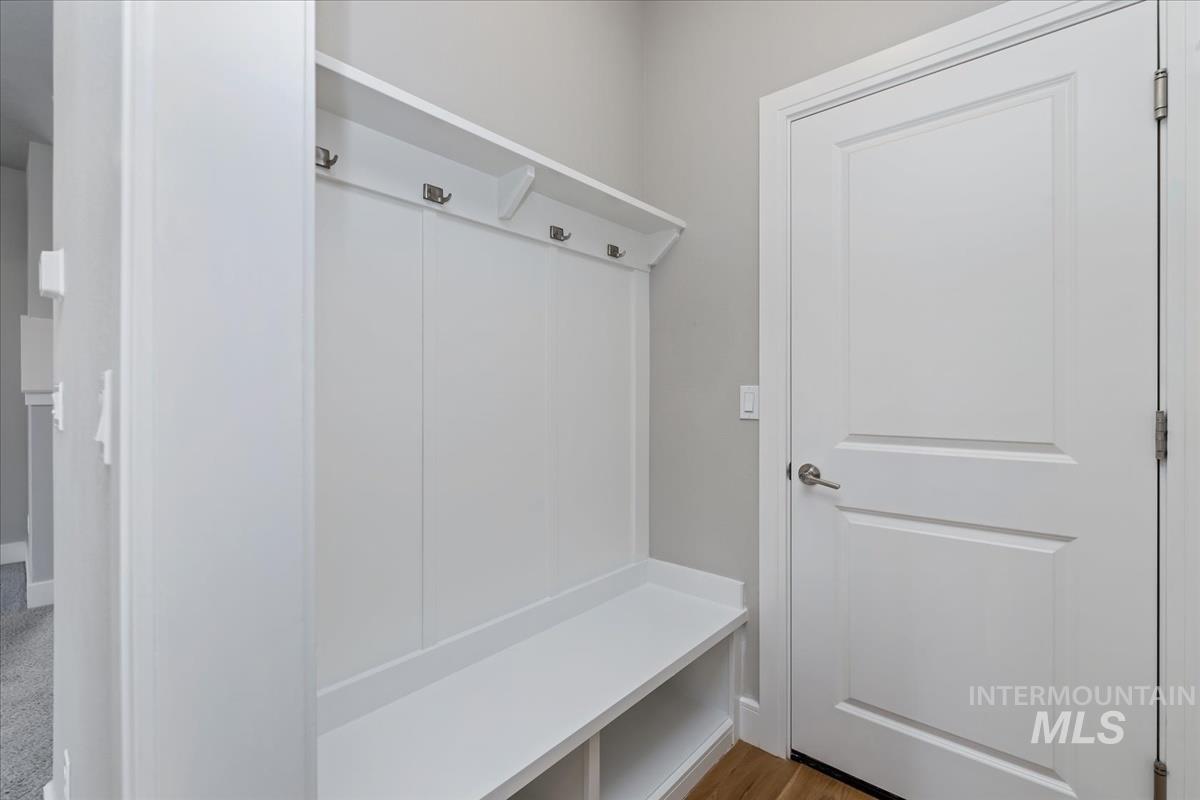 3332 W Ladle Rapids Ct., Meridian, Idaho 83646, 4 Bedrooms, 2.5 Bathrooms, Residential For Sale, Price $665,000,MLS 98971898