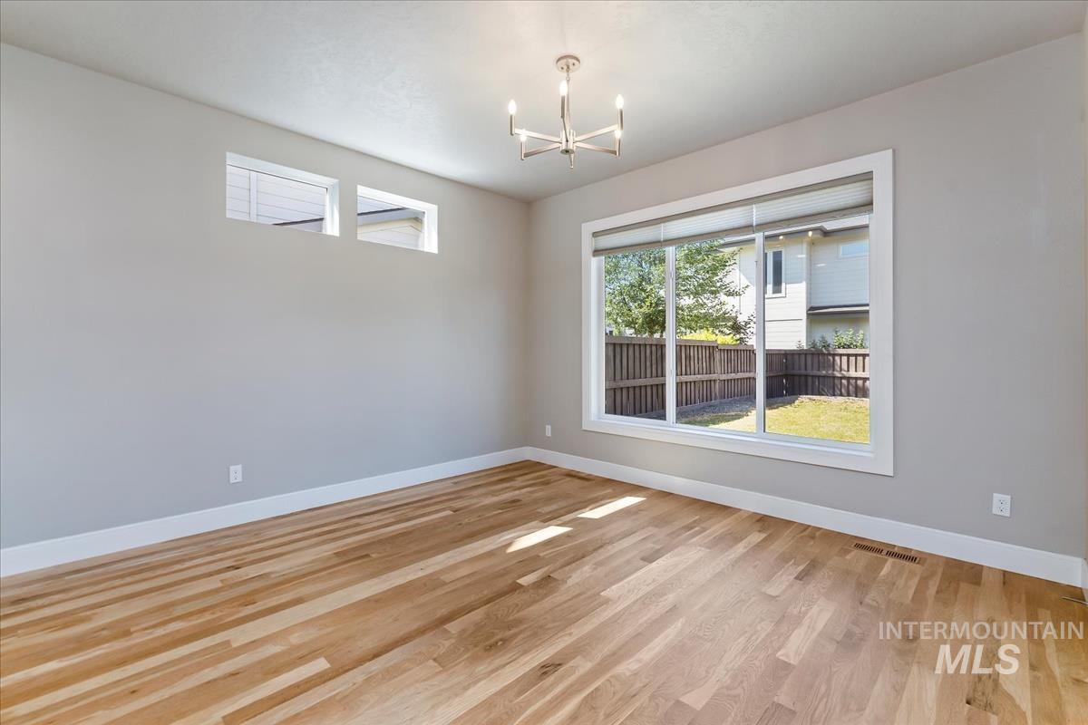 3332 W Ladle Rapids Ct., Meridian, Idaho 83646, 4 Bedrooms, 2.5 Bathrooms, Residential For Sale, Price $665,000,MLS 98971898