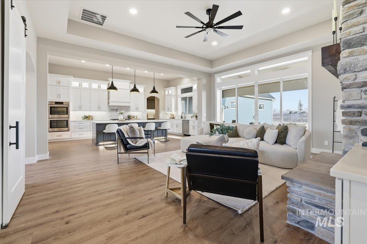 25750 Quail Hill Ln., Caldwell, Idaho 83607, 4 Bedrooms, 4.5 Bathrooms, Residential For Sale, Price $1,300,000,MLS 98971899