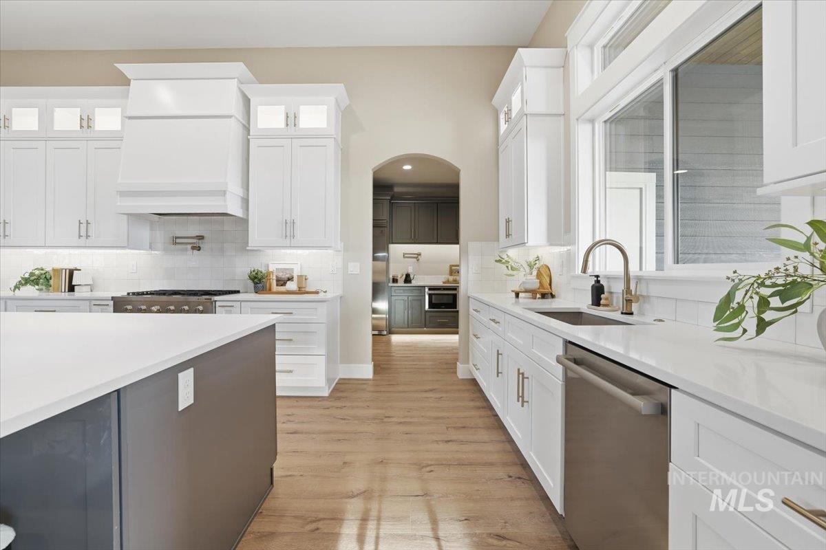 25750 Quail Hill Ln., Caldwell, Idaho 83607, 4 Bedrooms, 4.5 Bathrooms, Residential For Sale, Price $1,299,999,MLS 98971899