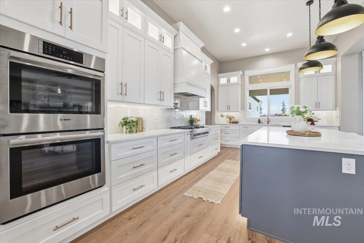 25750 Quail Hill Ln., Caldwell, Idaho 83607, 4 Bedrooms, 4.5 Bathrooms, Residential For Sale, Price $1,300,000,MLS 98971899