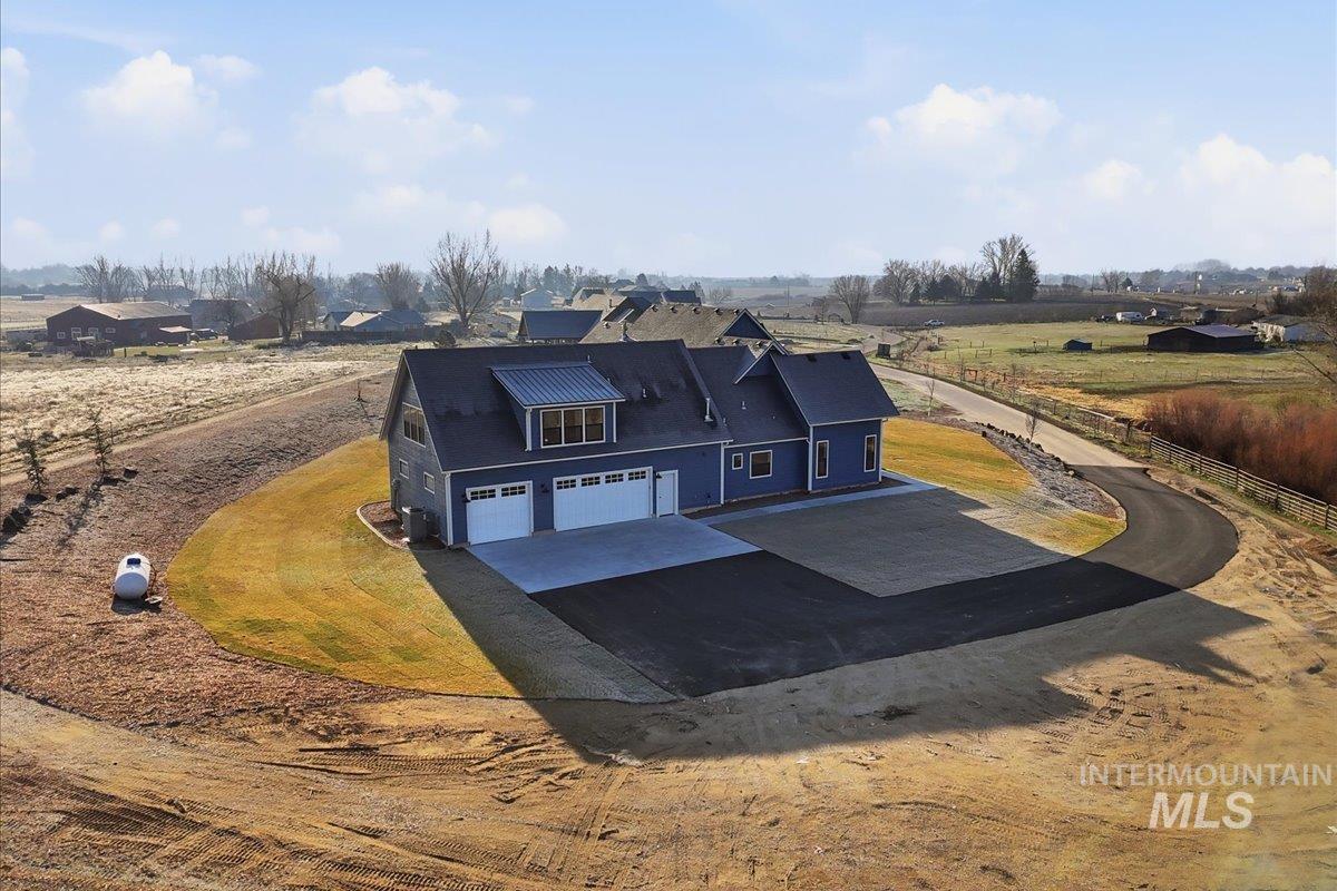 25750 Quail Hill Ln., Caldwell, Idaho 83607, 4 Bedrooms, 4.5 Bathrooms, Residential For Sale, Price $1,299,999,MLS 98971899