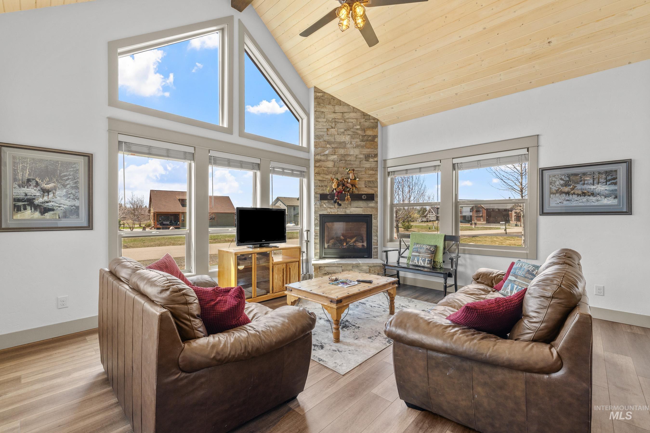 1089 Graham Dr, McCall, Idaho 83638, 5 Bedrooms, 2.5 Bathrooms, Residential For Sale, Price $1,399,000,MLS 98971900