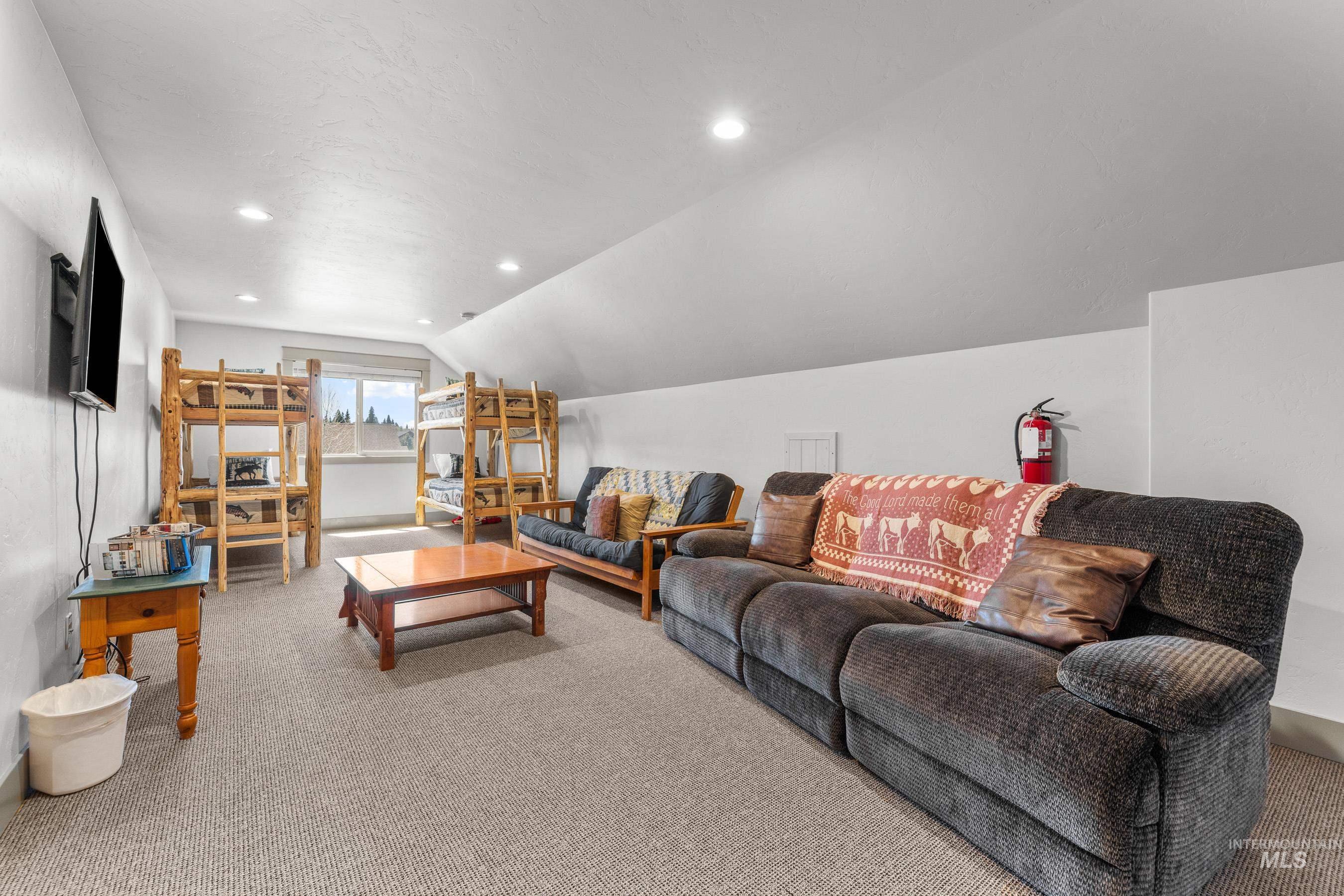 1089 Graham Dr, McCall, Idaho 83638, 5 Bedrooms, 2.5 Bathrooms, Residential For Sale, Price $1,399,000,MLS 98971900