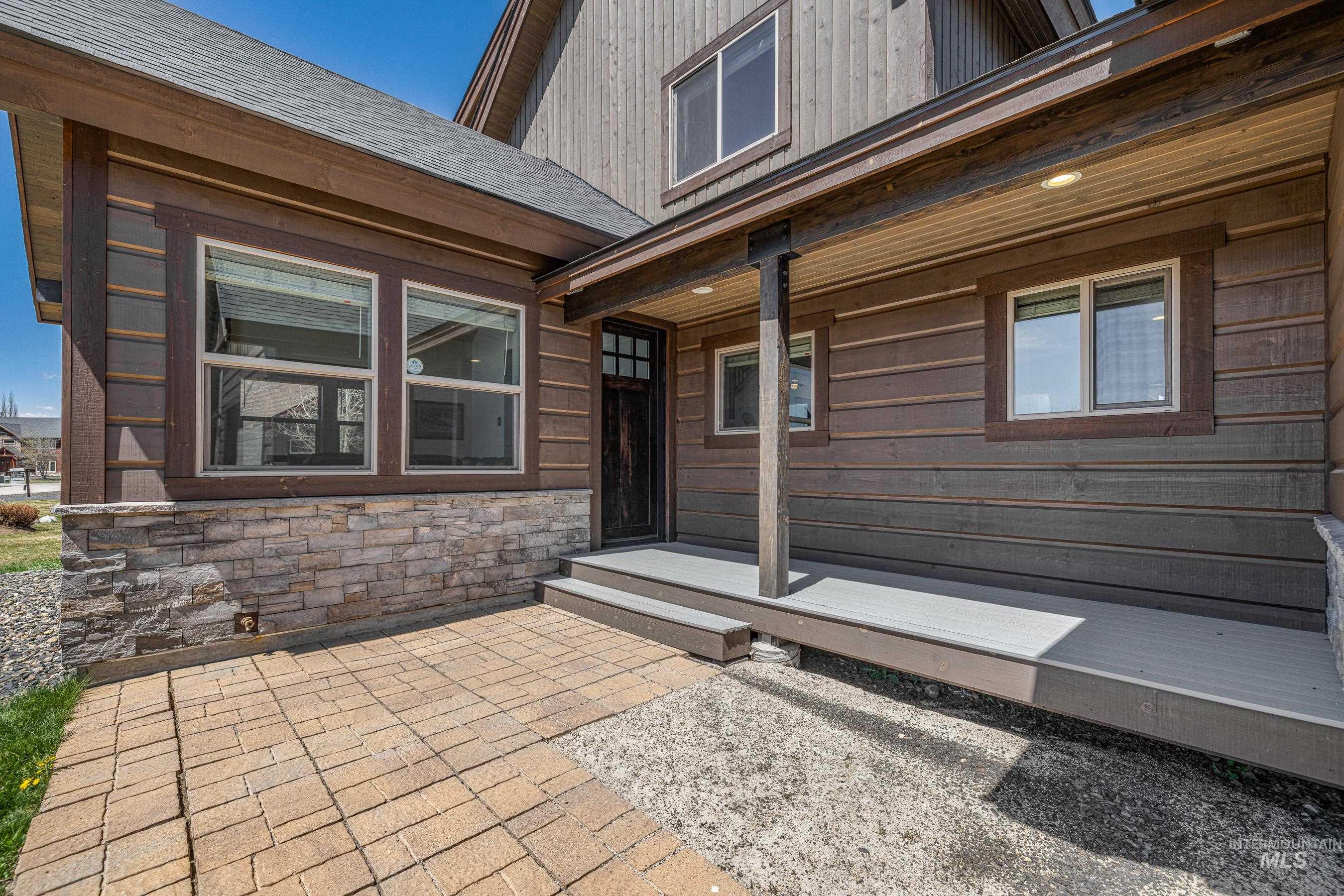 1089 Graham Dr, McCall, Idaho 83638, 5 Bedrooms, 2.5 Bathrooms, Residential For Sale, Price $1,399,000,MLS 98971900