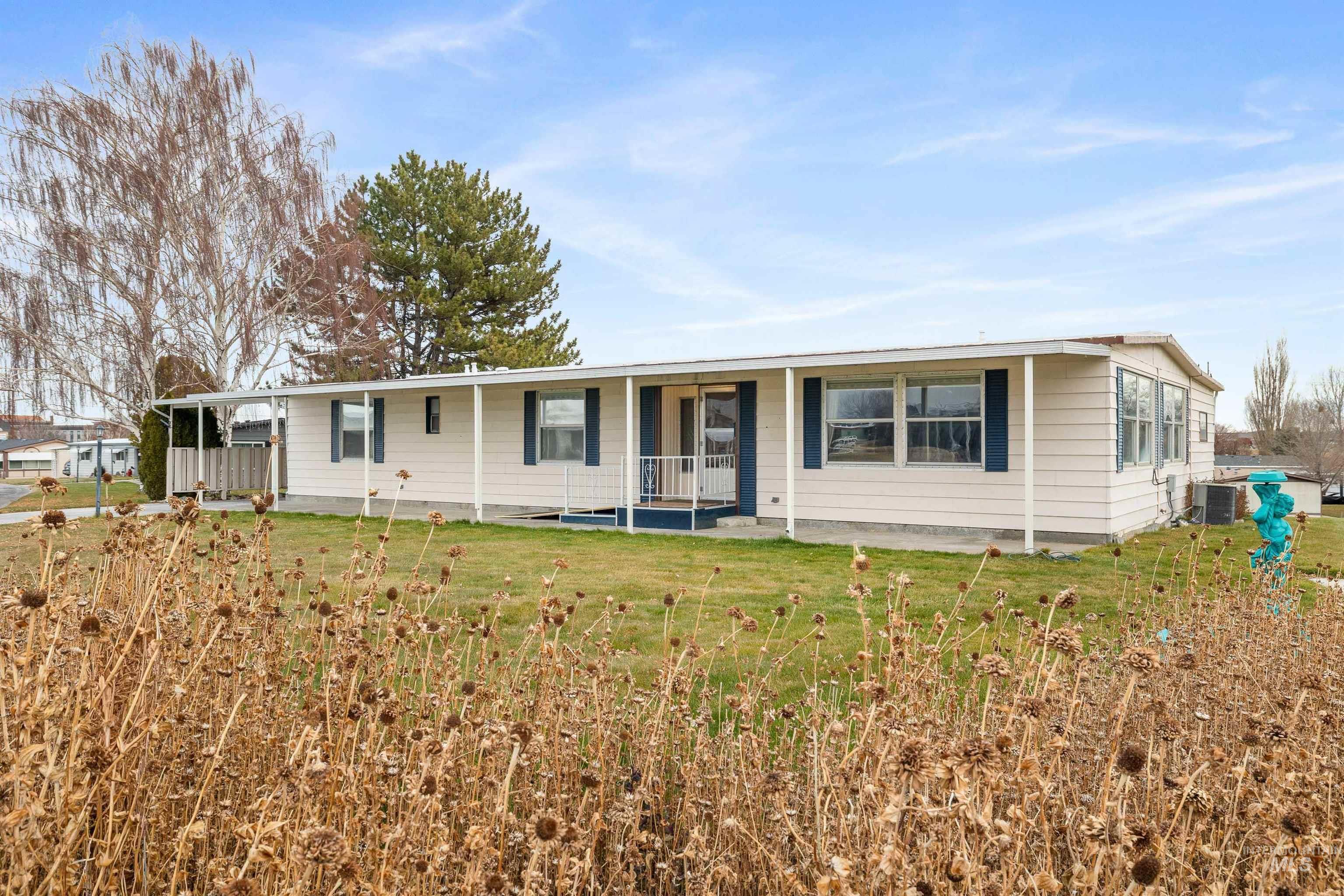 450 Pole Line, Twin Falls, Idaho 83301, 2 Bedrooms, 2 Bathrooms, Residential For Sale, Price $85,000,MLS 98971901