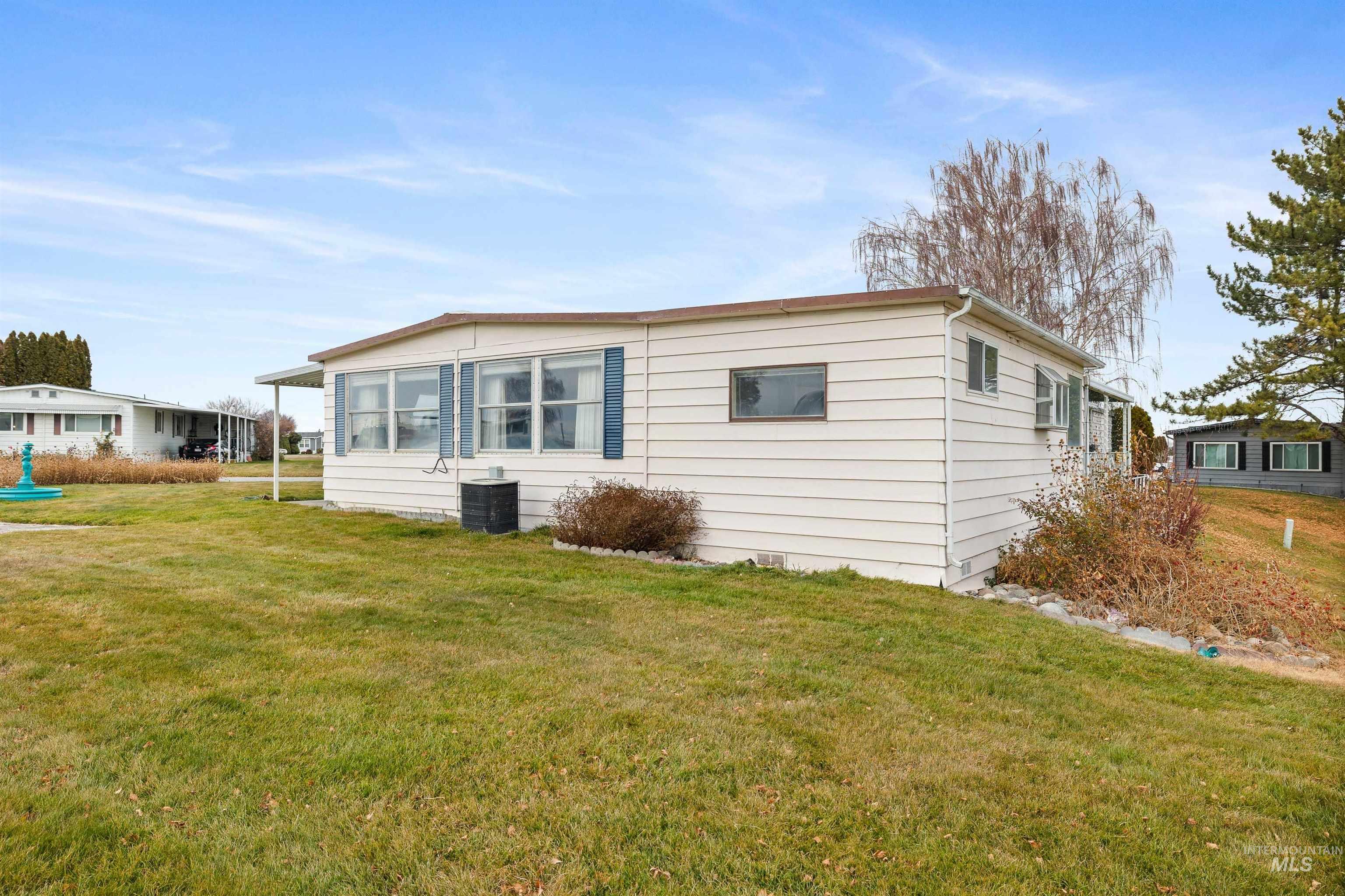 450 Pole Line, Twin Falls, Idaho 83301, 2 Bedrooms, 2 Bathrooms, Residential For Sale, Price $85,000,MLS 98971901