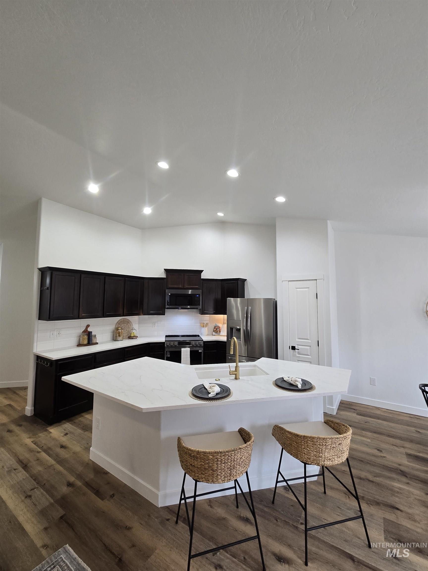 19359 WARBLER WAY, Caldwell, Idaho 83605, 4 Bedrooms, 2 Bathrooms, Residential For Sale, Price $385,000,MLS 98971902