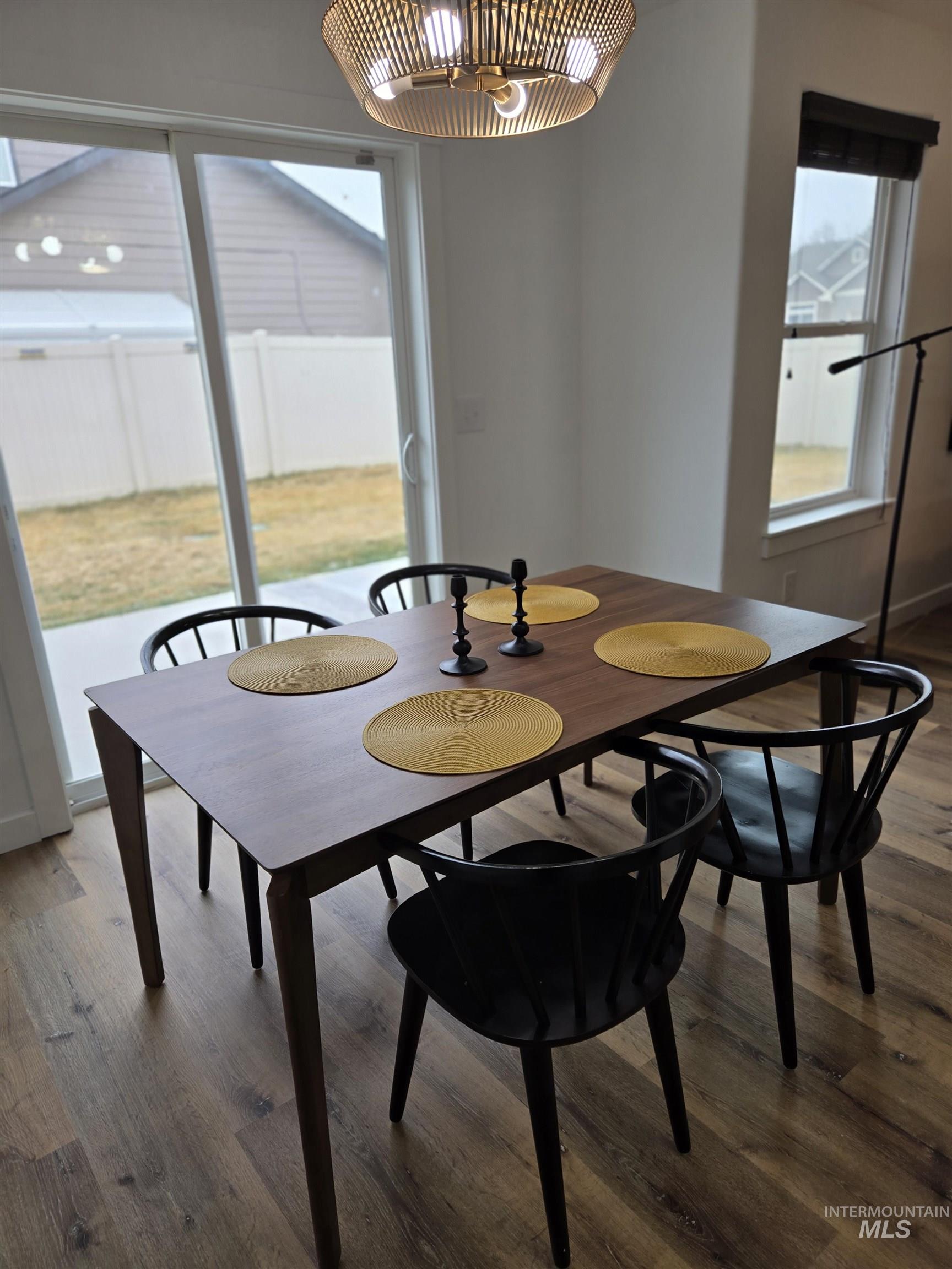 19359 WARBLER WAY, Caldwell, Idaho 83605, 4 Bedrooms, 2 Bathrooms, Residential For Sale, Price $385,000,MLS 98971902