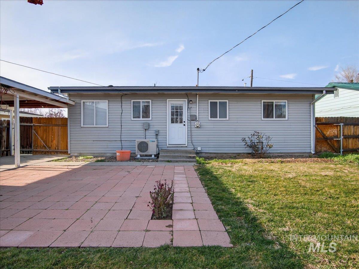 518 S Minnesota Ave, Fruitland, Idaho 83619, 3 Bedrooms, 1 Bathroom, Residential For Sale, Price $299,990,MLS 98971905