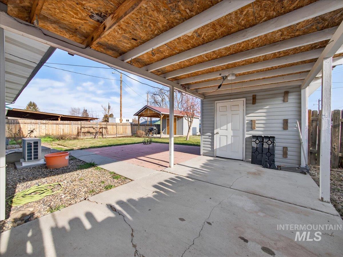 518 S Minnesota Ave, Fruitland, Idaho 83619, 3 Bedrooms, 1 Bathroom, Residential For Sale, Price $299,990,MLS 98971905