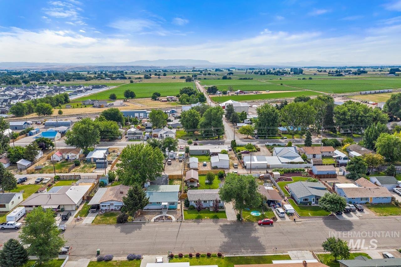 518 S Minnesota Ave, Fruitland, Idaho 83619, 3 Bedrooms, 1 Bathroom, Residential For Sale, Price $299,990,MLS 98971905