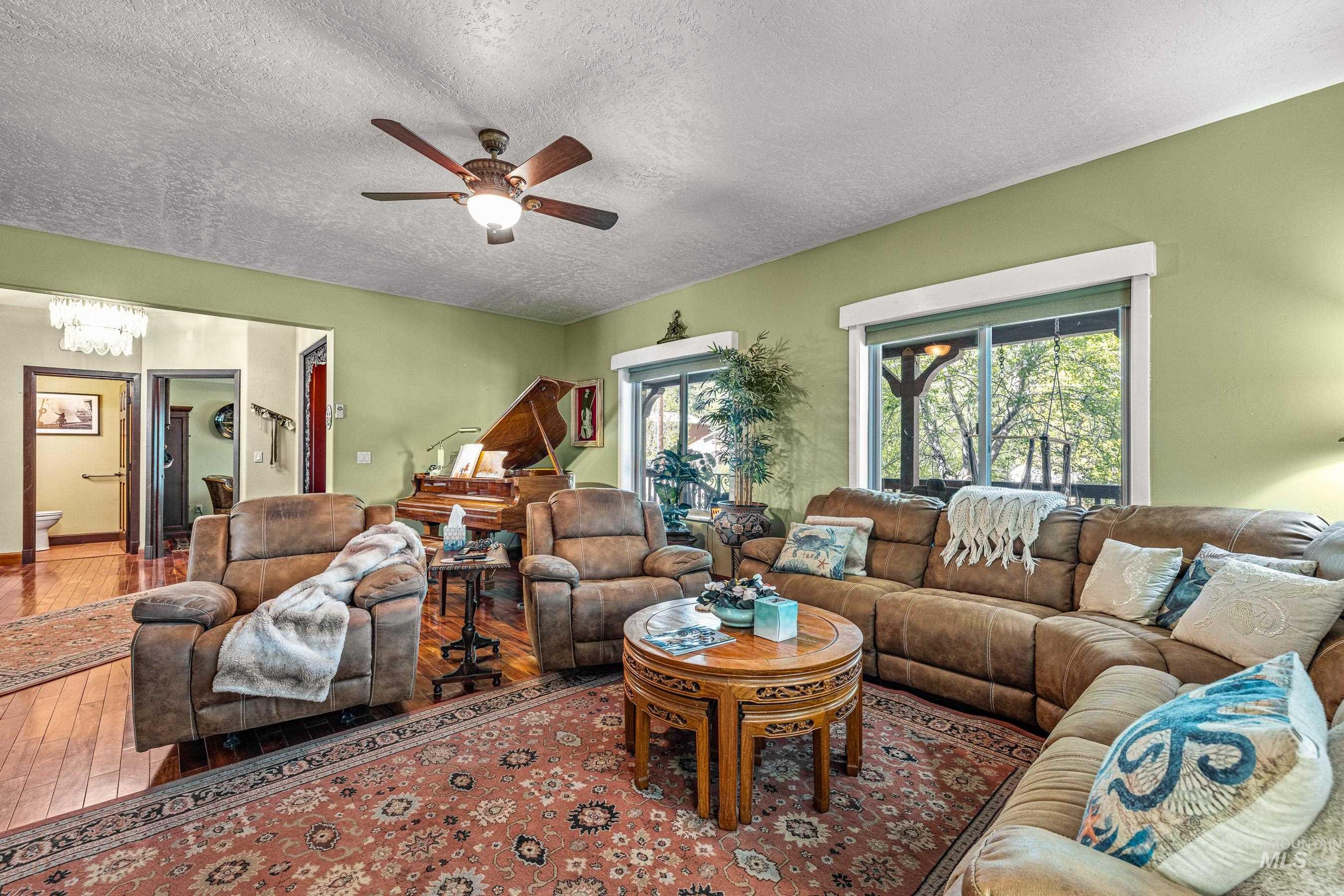 911 Davis Avenue, McCall, Idaho 83638, 5 Bedrooms, 2.5 Bathrooms, Residential For Sale, Price $1,249,000,MLS 98971906