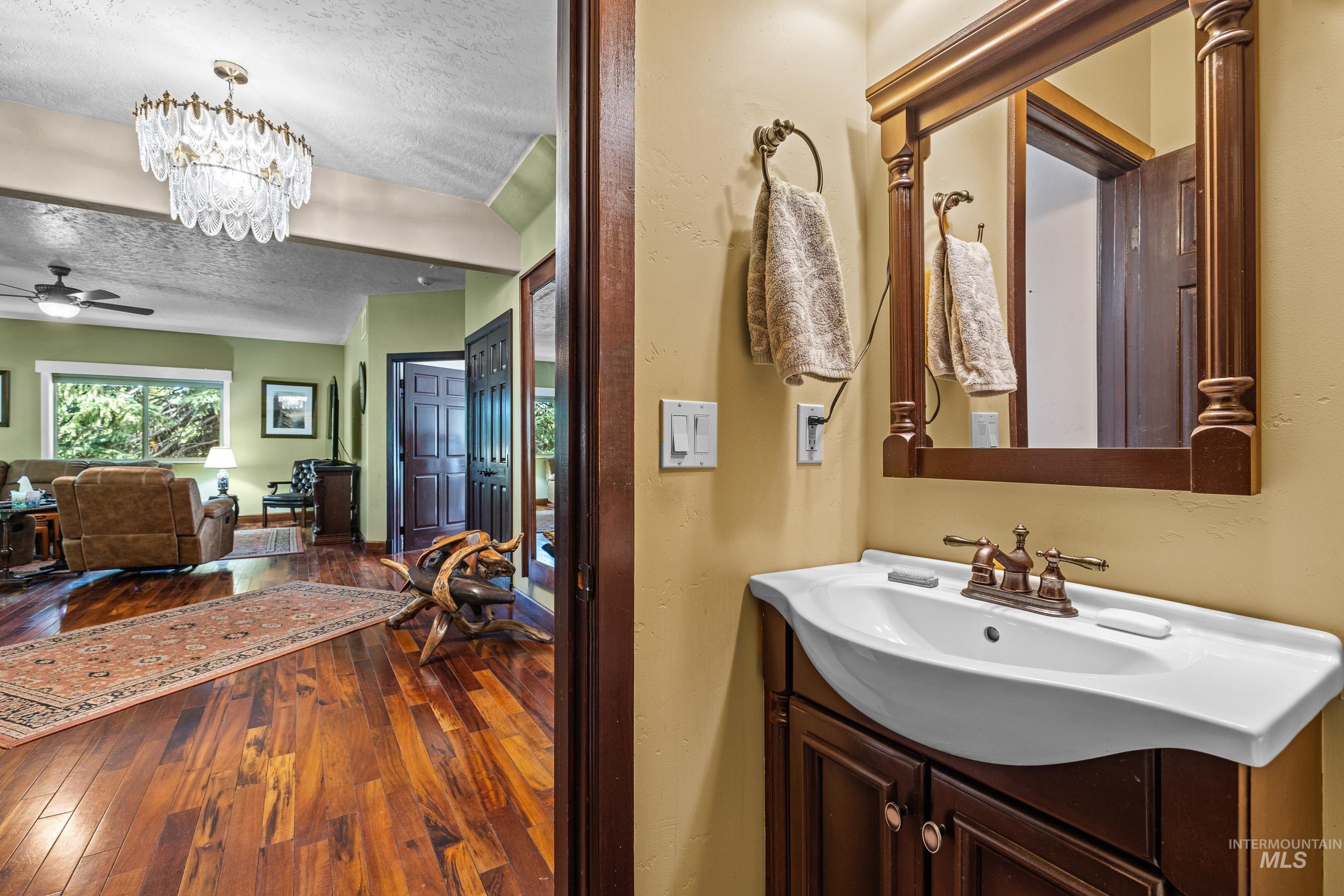 911 Davis Avenue, McCall, Idaho 83638, 5 Bedrooms, 2.5 Bathrooms, Residential For Sale, Price $1,249,000,MLS 98971906