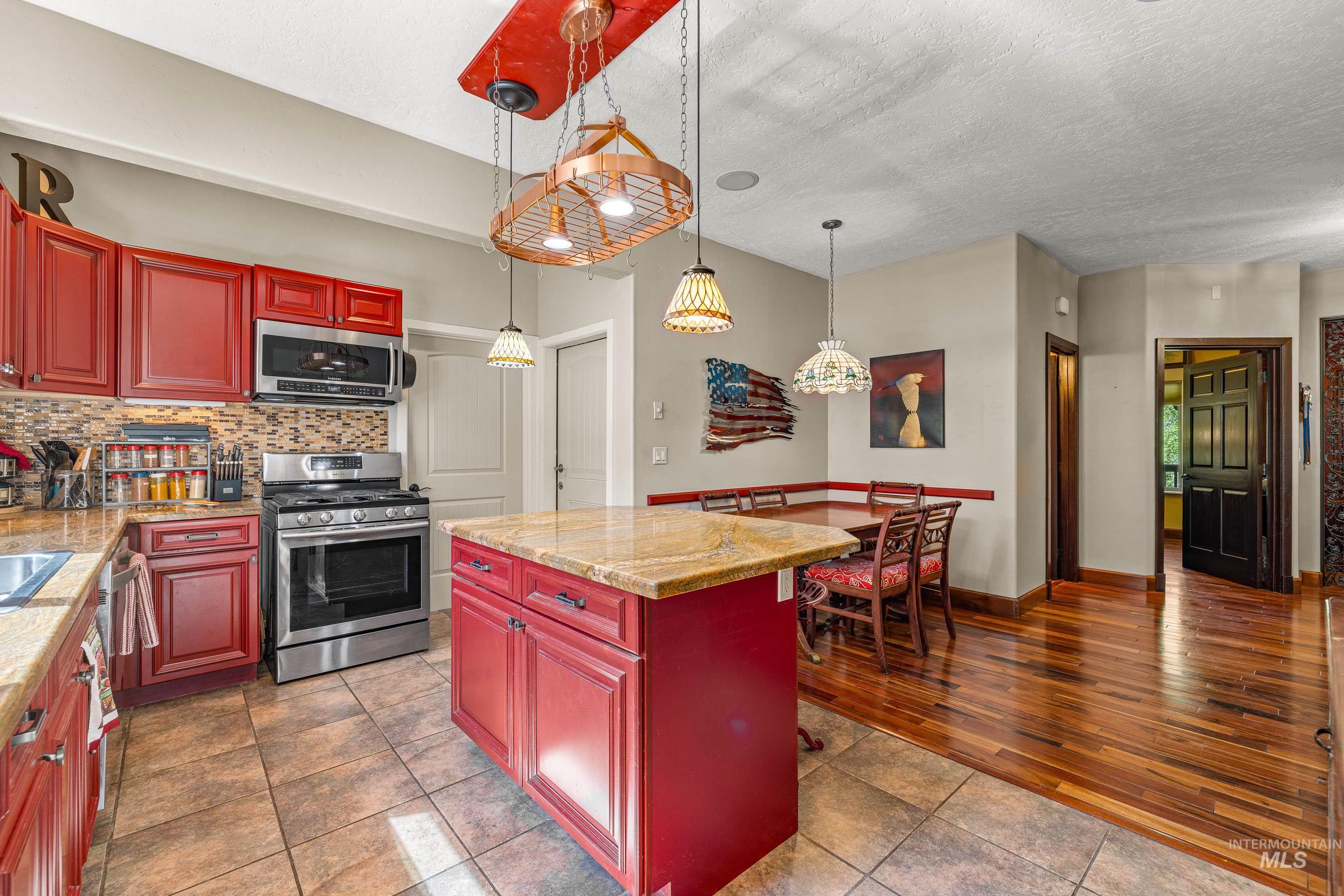 911 Davis Avenue, McCall, Idaho 83638, 5 Bedrooms, 2.5 Bathrooms, Residential For Sale, Price $1,249,000,MLS 98971906