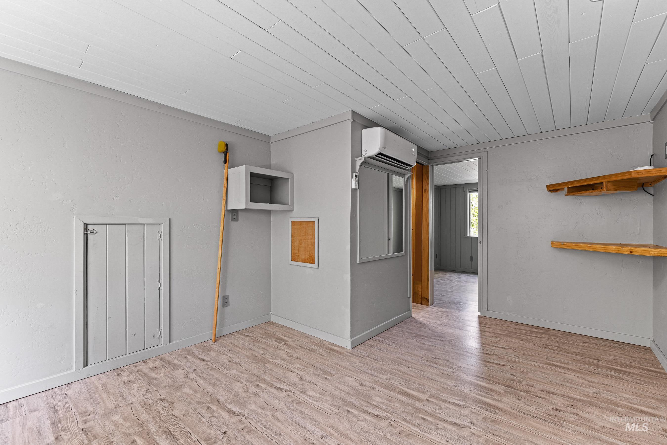 911 Davis Avenue, McCall, Idaho 83638, 5 Bedrooms, 2.5 Bathrooms, Residential For Sale, Price $1,249,000,MLS 98971906